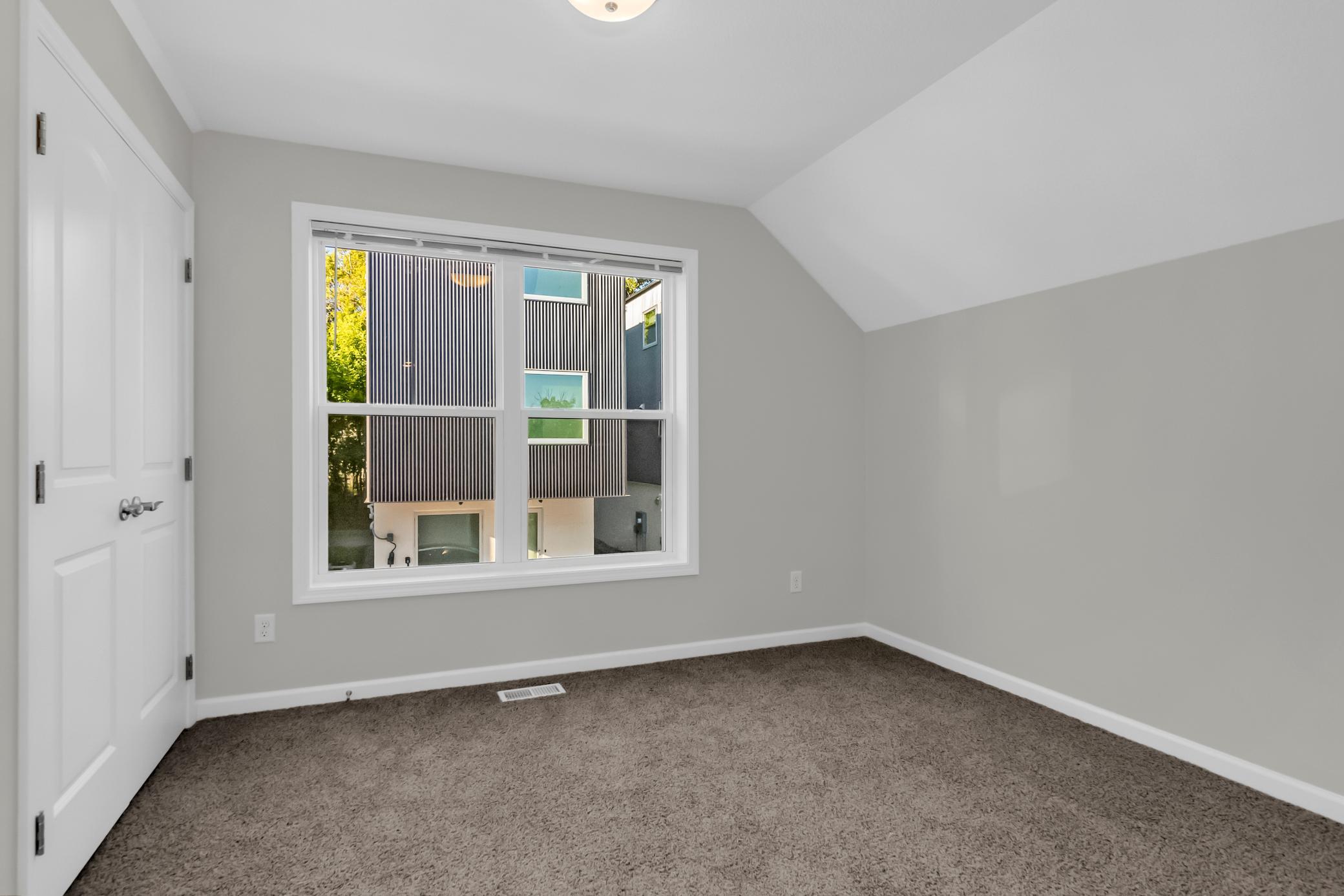 View of Residential at 422 Rivoli Drive, Saint Paul MN 55130, Saint Paul (27 of 40) - Mike Wilen | Minnesota Team Real Estate