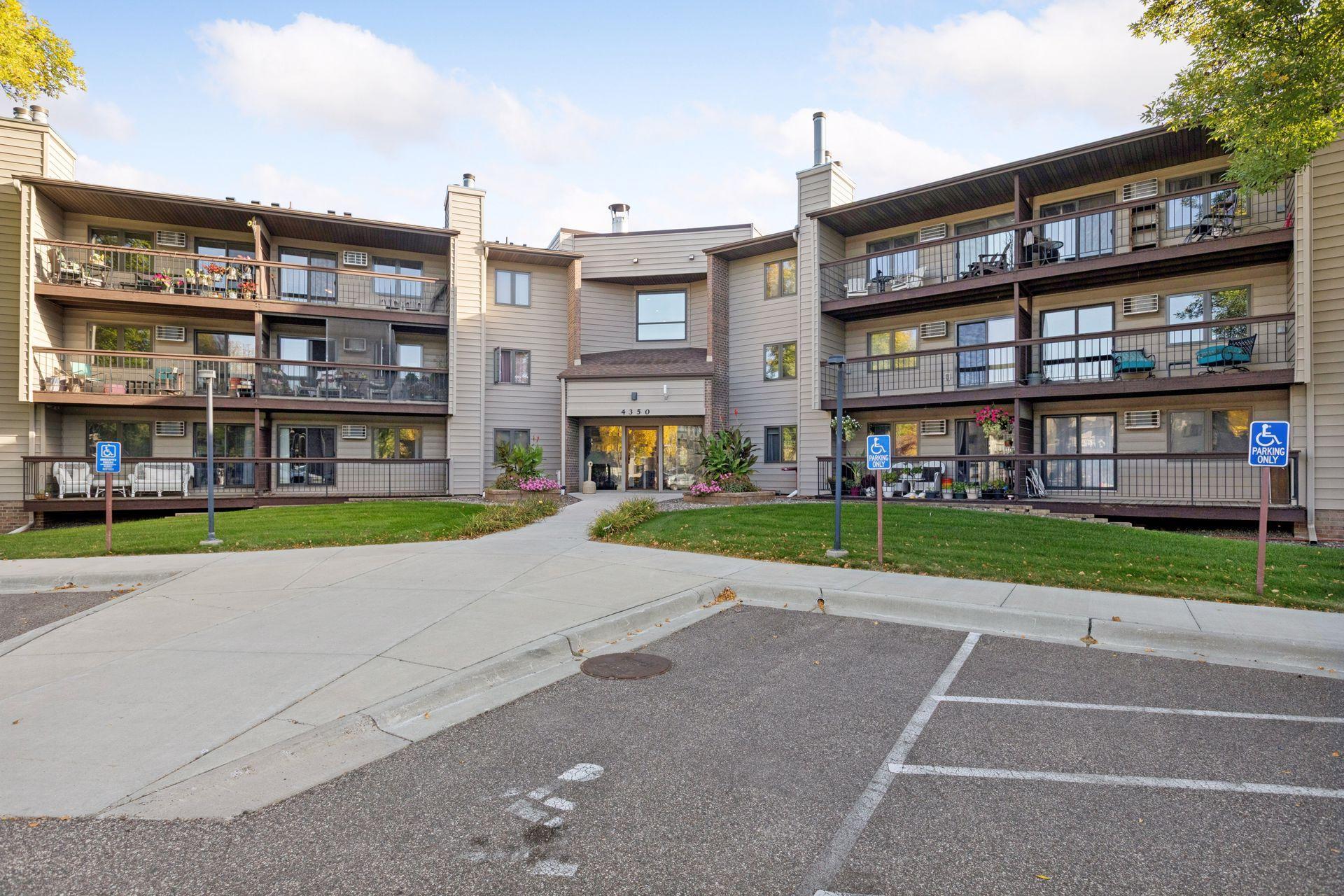 View of Residential at 4350 Trenton Lane #204, Plymouth MN 55442, Plymouth (23 of 37) - Mike Wilen | Minnesota Team Real Estate