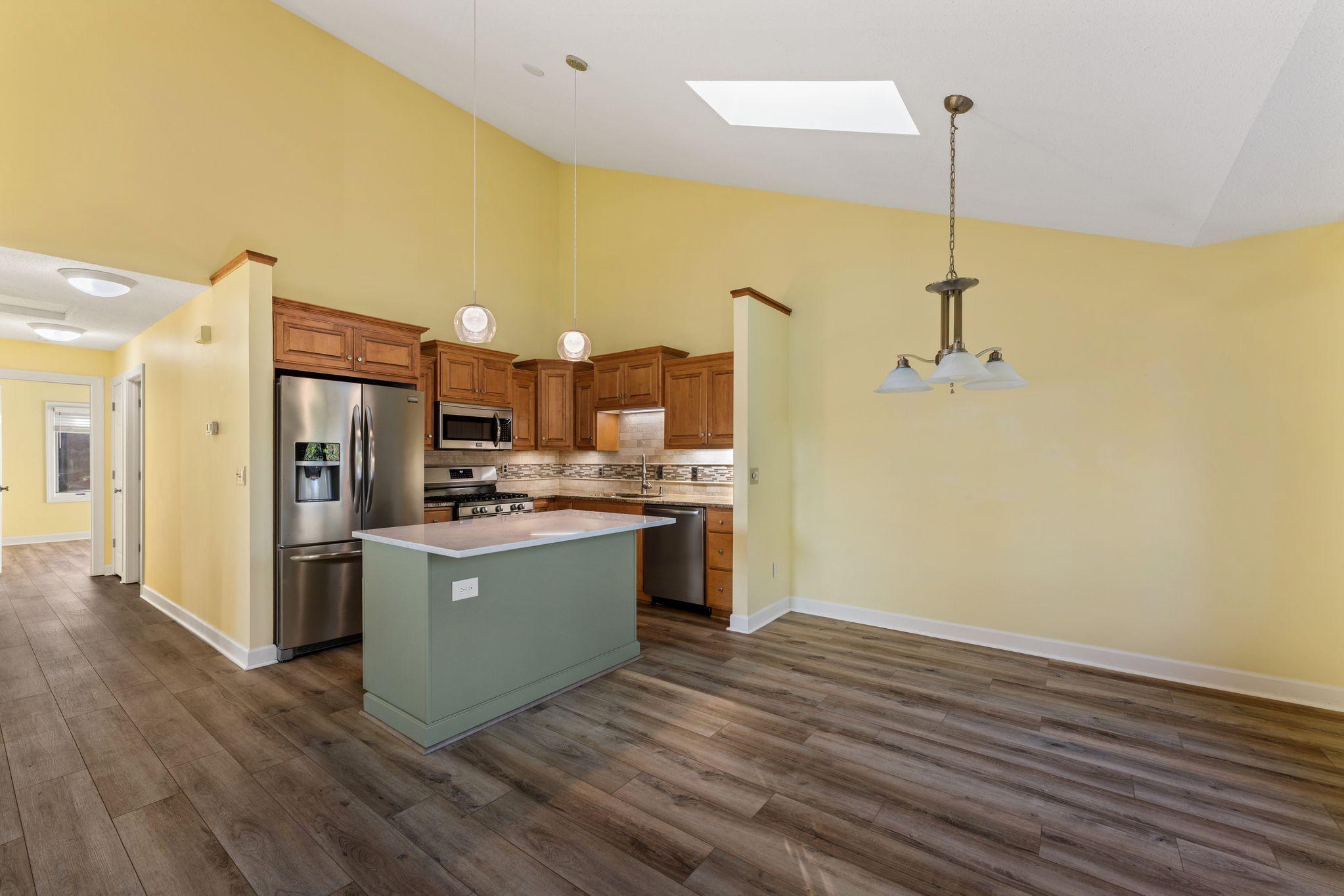View of Residential at 12500 Parkwood Drive, Burnsville MN 55337, Burnsville (7 of 22) - Mike Wilen | Minnesota Team Real Estate