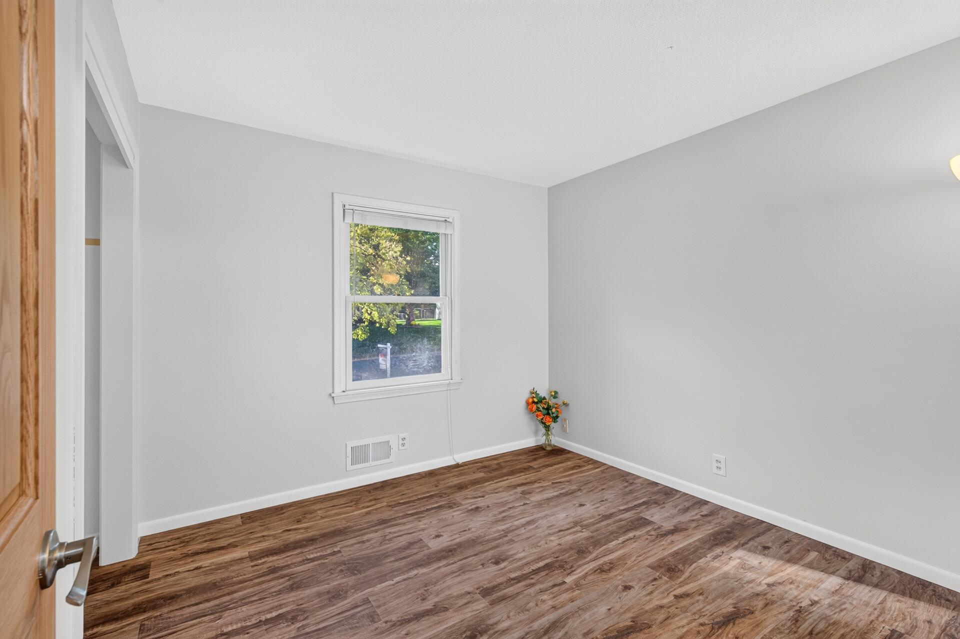 View of Residential at 11340 Harrison Road, Bloomington MN 55437, Bloomington (37 of 51) - Mike Wilen | Minnesota Team Real Estate