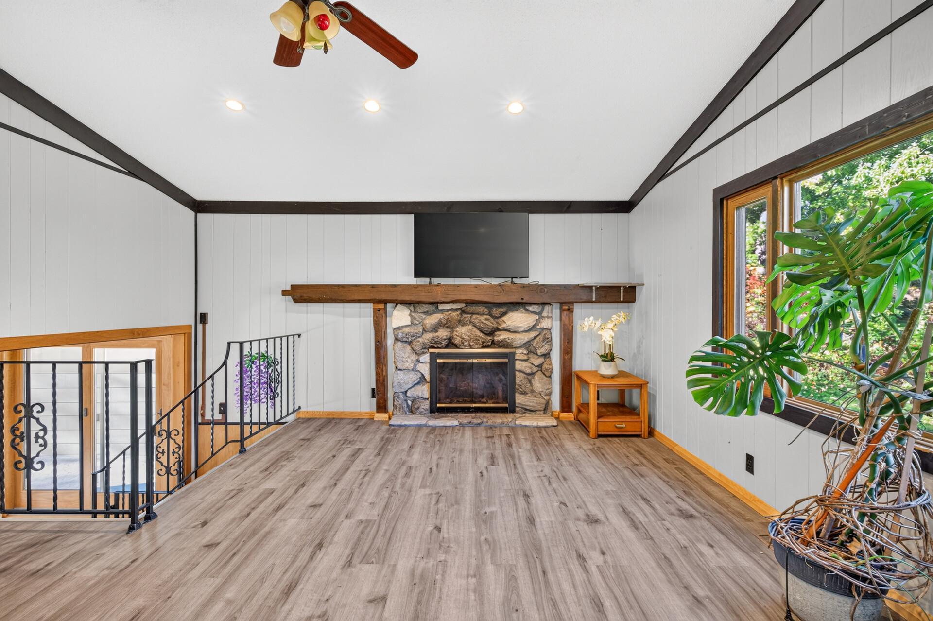 View of Residential at 11340 Harrison Road, Bloomington MN 55437, Bloomington (21 of 51) - Mike Wilen | Minnesota Team Real Estate