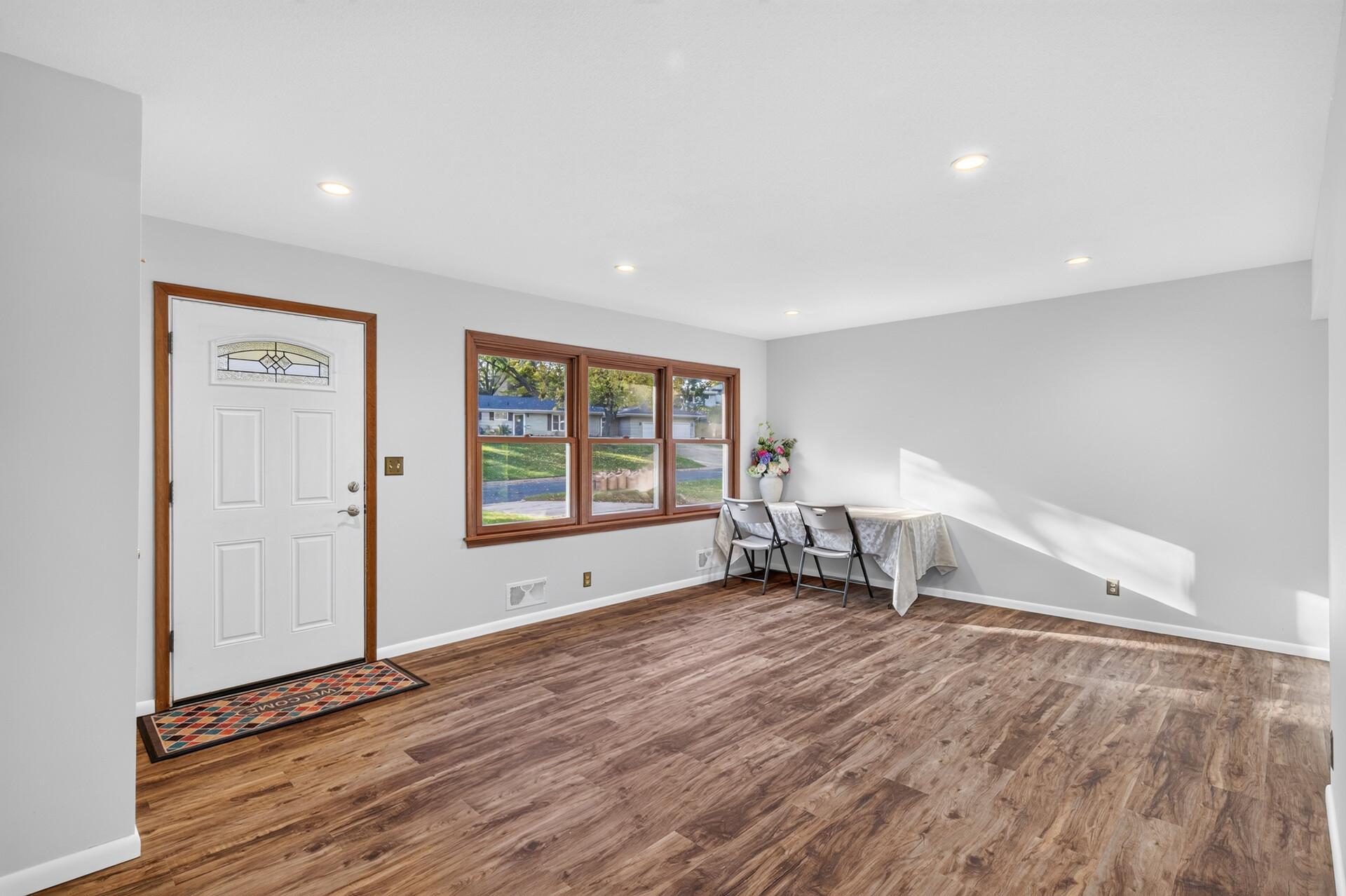 View of Residential at 11340 Harrison Road, Bloomington MN 55437, Bloomington (16 of 51) - Mike Wilen | Minnesota Team Real Estate