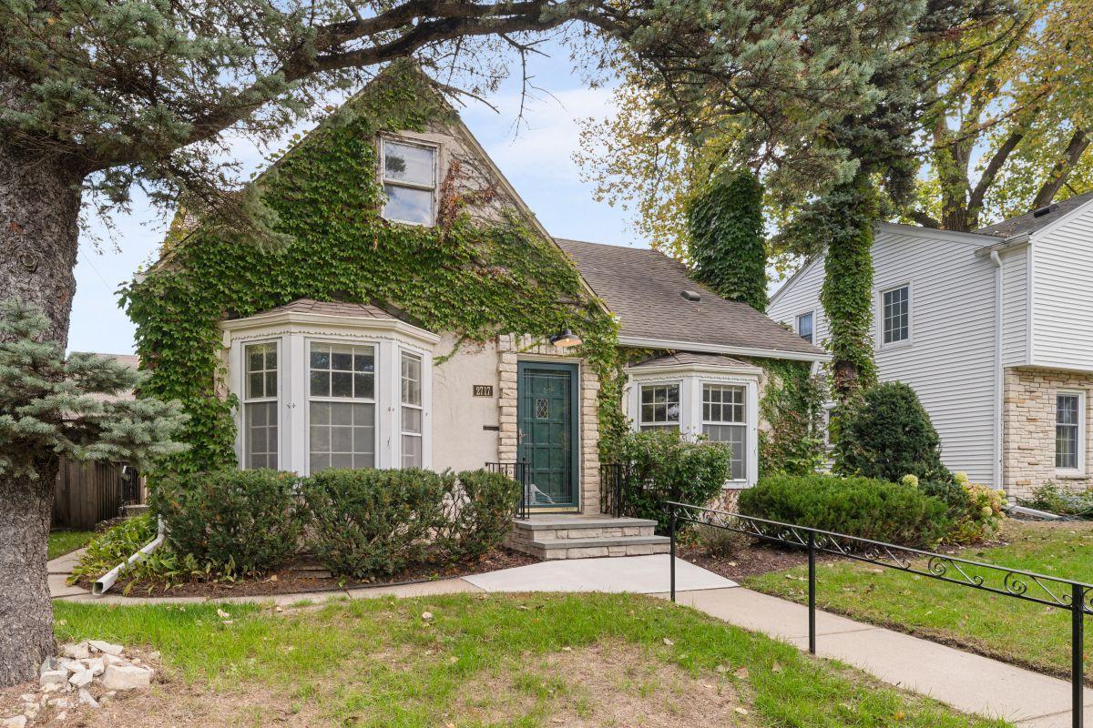 View of Residential at 2717 France Avenue, Minneapolis MN 55416, Minneapolis (3 of 57) - Mike Wilen | Minnesota Team Real Estate