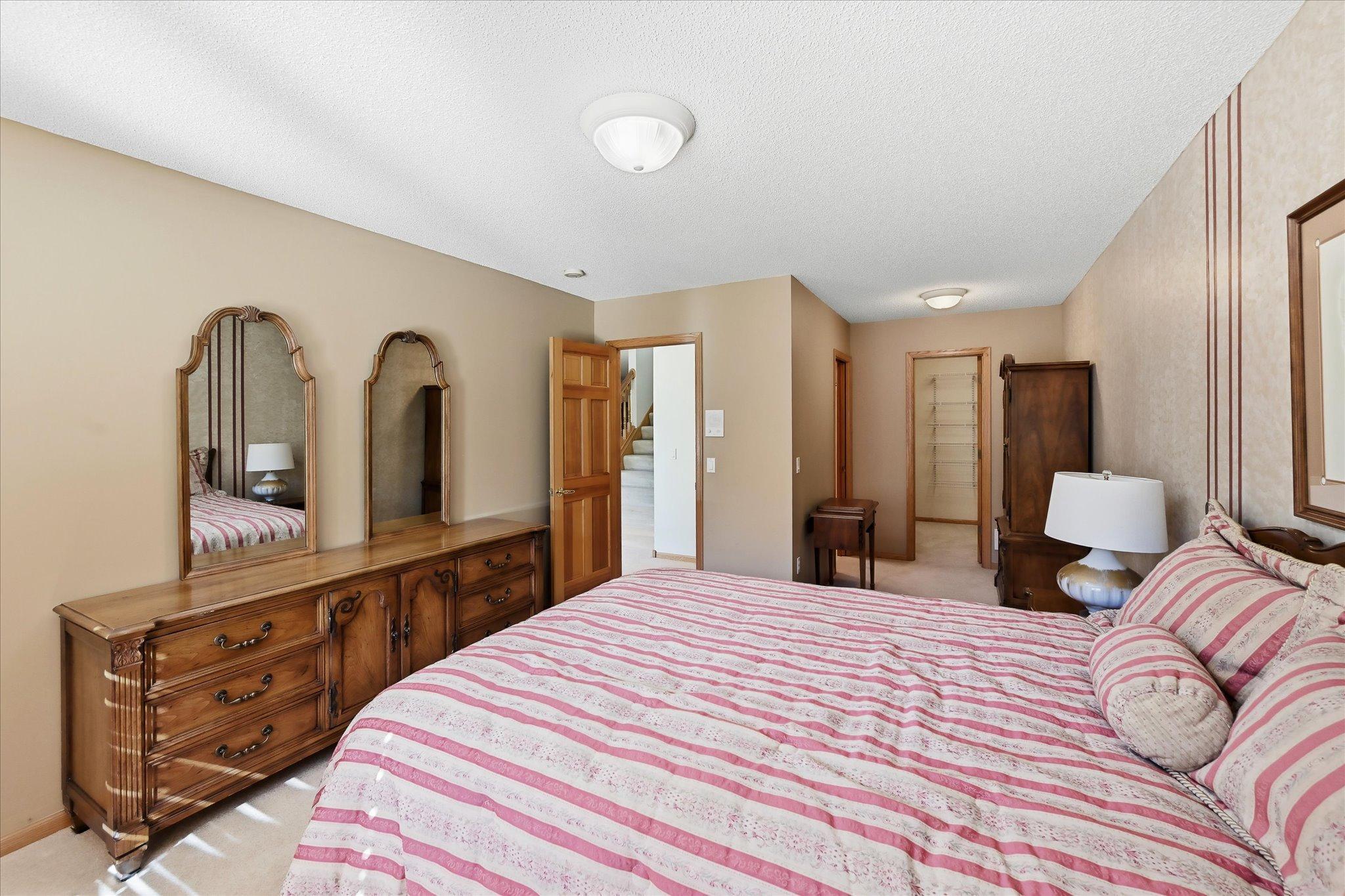 View of Residential at 1013 Hesli Hill Court, Shoreview MN 55126, Shoreview (35 of 40) - Mike Wilen | Minnesota Team Real Estate