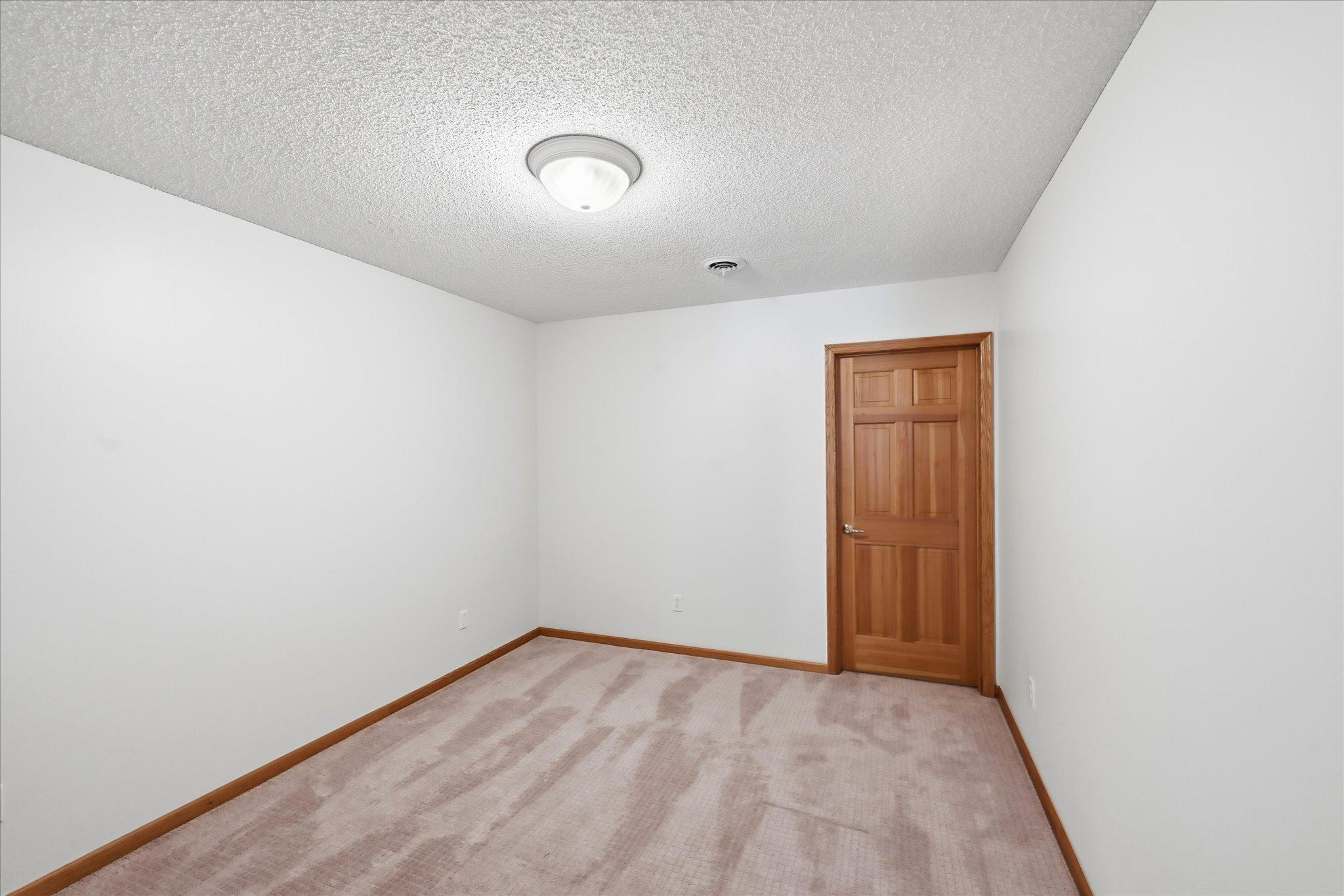 View of Residential at 1013 Hesli Hill Court, Shoreview MN 55126, Shoreview (32 of 40) - Mike Wilen | Minnesota Team Real Estate