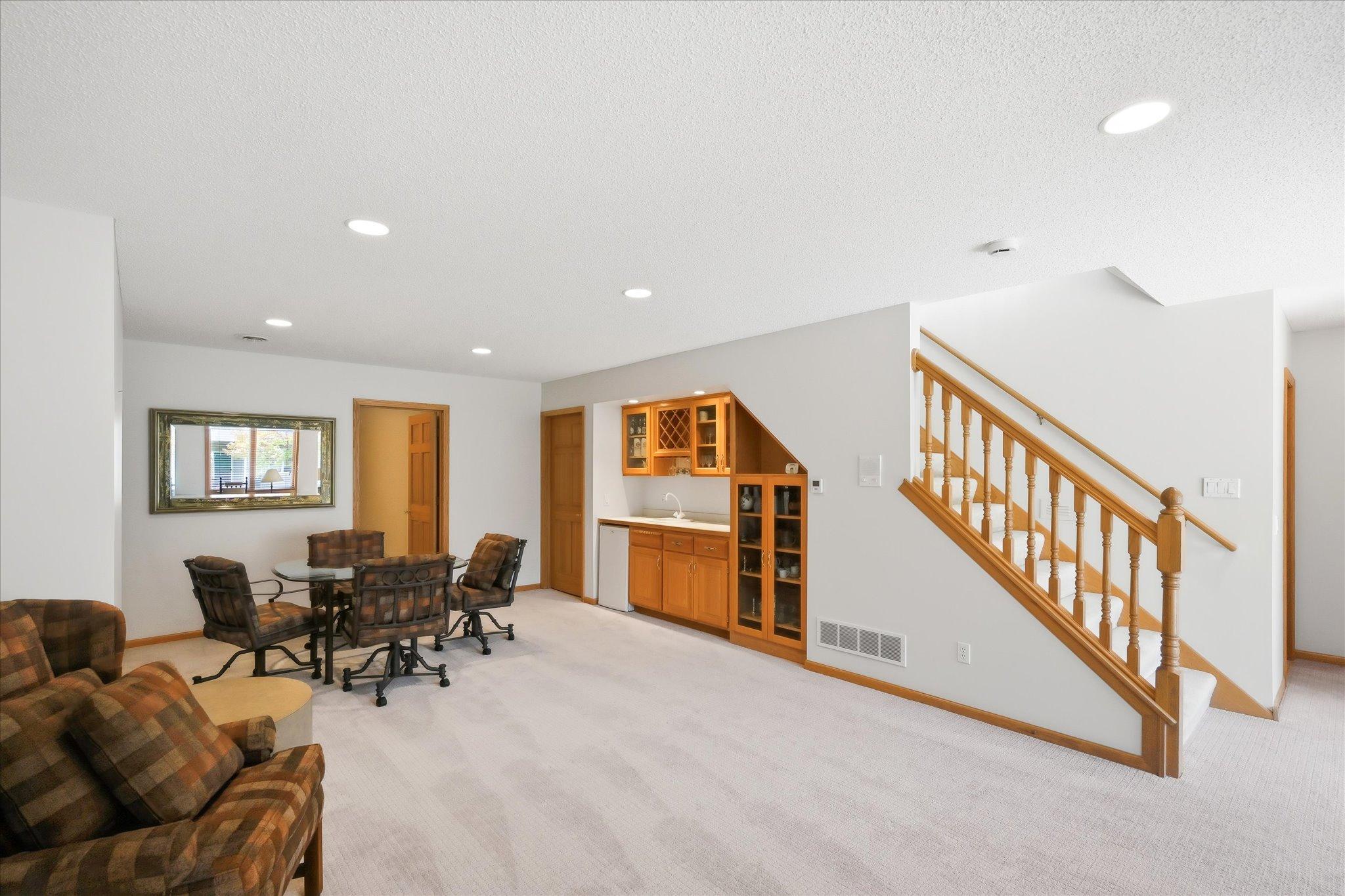 View of Residential at 1013 Hesli Hill Court, Shoreview MN 55126, Shoreview (26 of 40) - Mike Wilen | Minnesota Team Real Estate