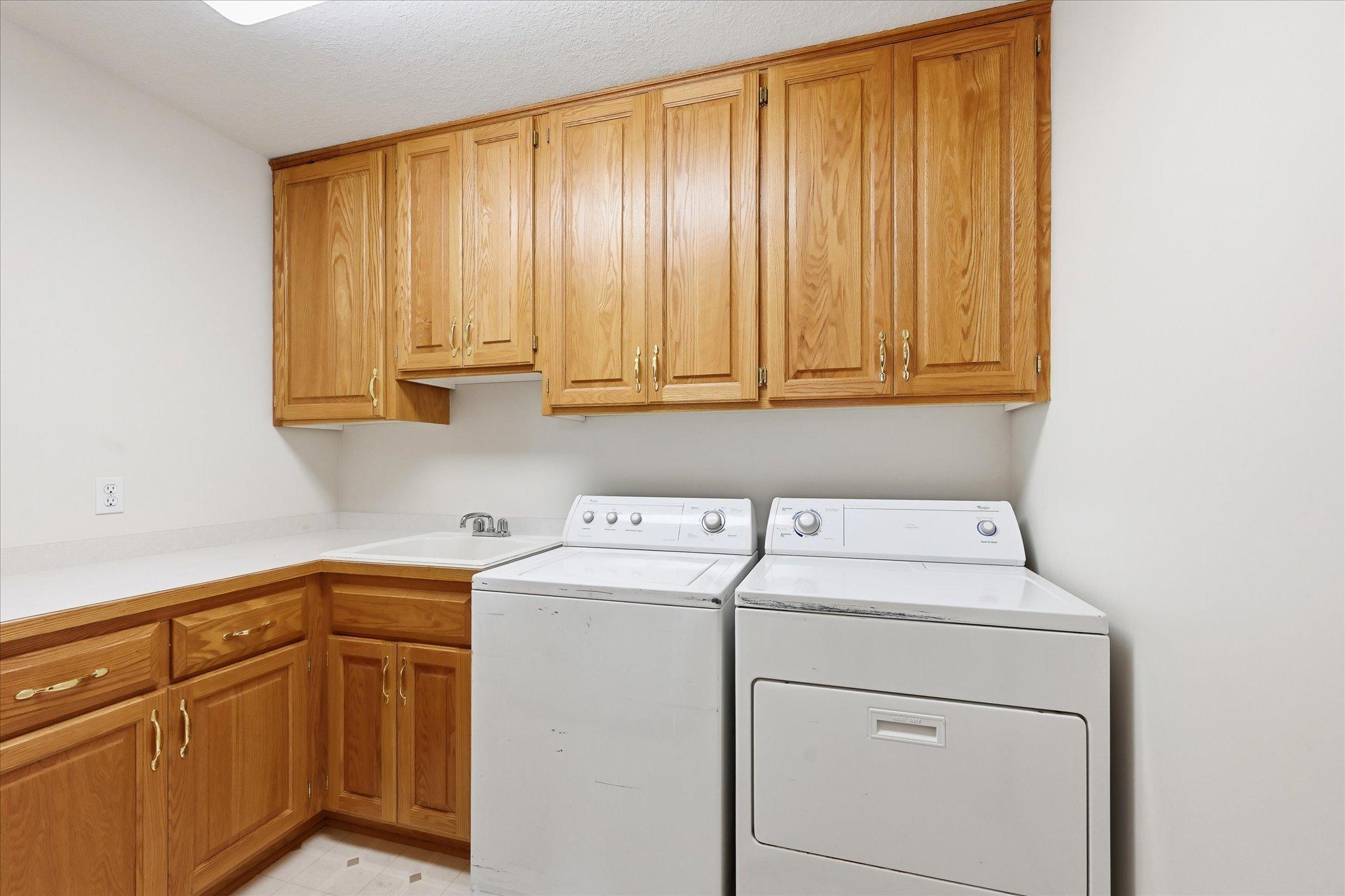 View of Residential at 1013 Hesli Hill Court, Shoreview MN 55126, Shoreview (25 of 40) - Mike Wilen | Minnesota Team Real Estate