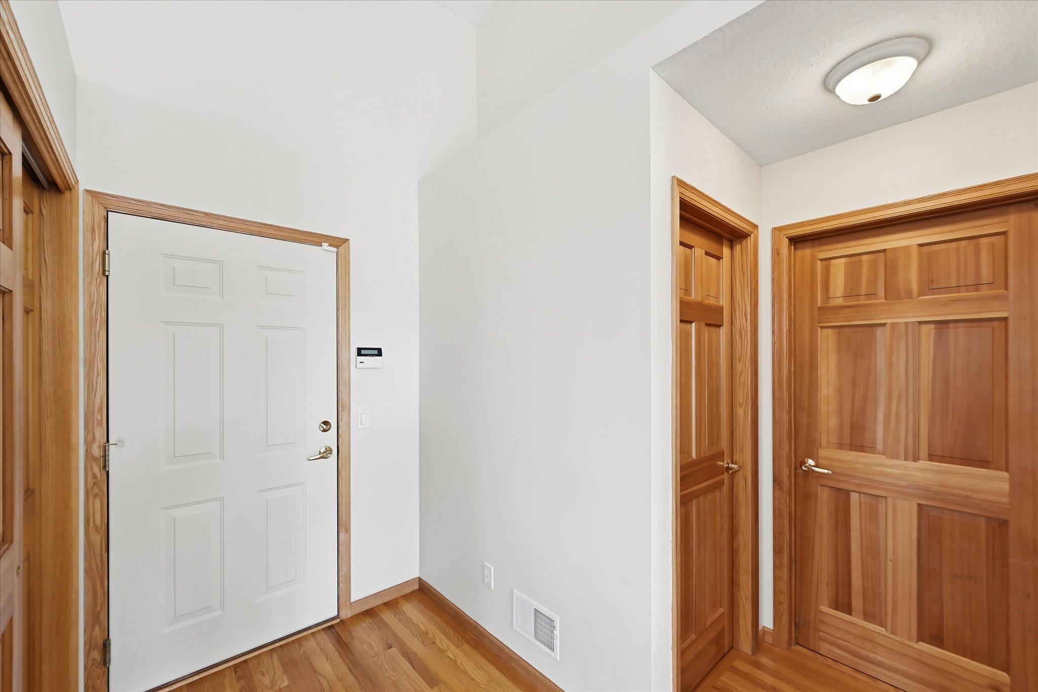 View of Residential at 1013 Hesli Hill Court, Shoreview MN 55126, Shoreview (24 of 40) - Mike Wilen | Minnesota Team Real Estate