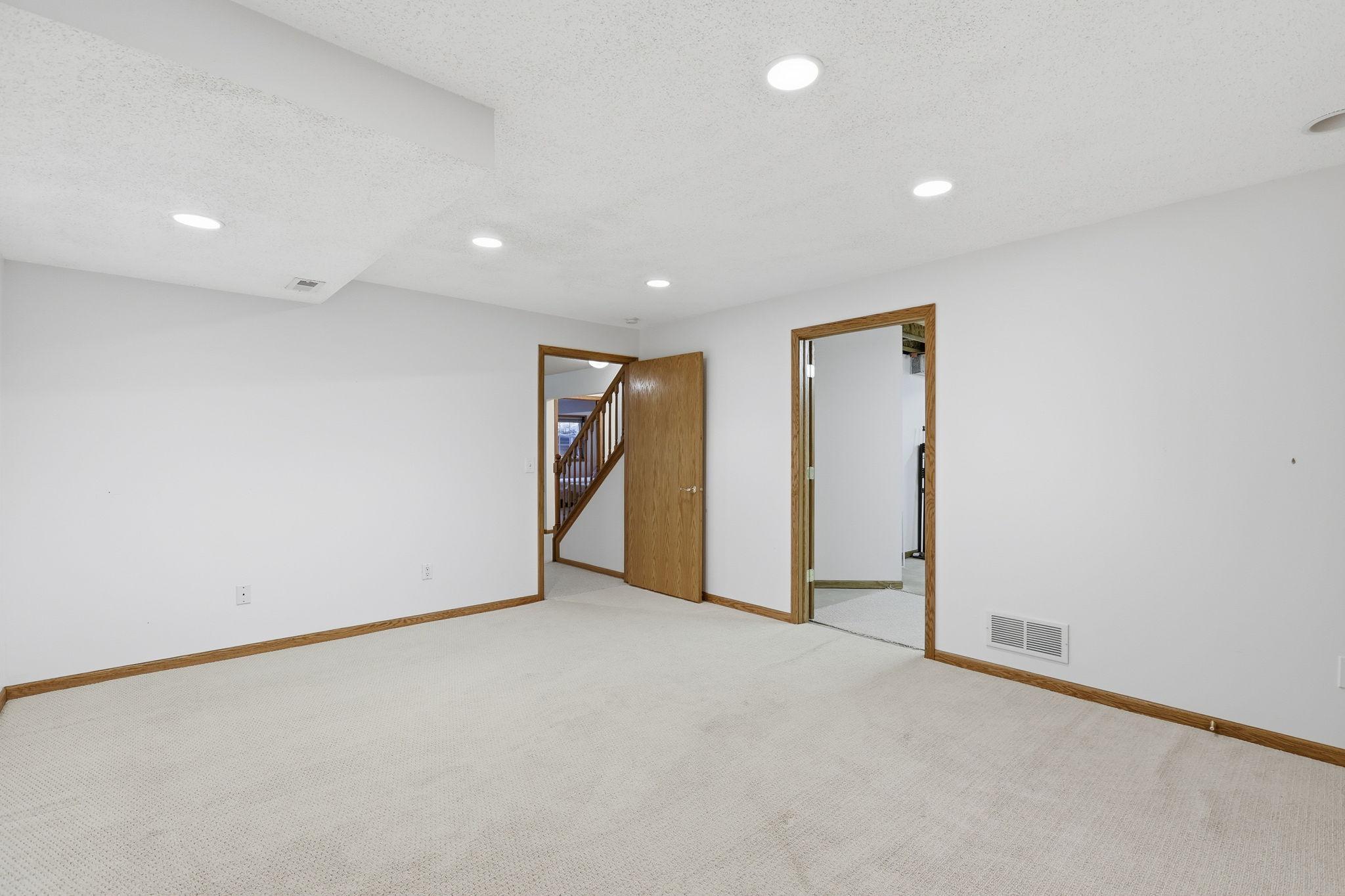 View of Residential at 5758 Willow Lane, Shoreview MN 55126, Shoreview (40 of 55) - Mike Wilen | Minnesota Team Real Estate
