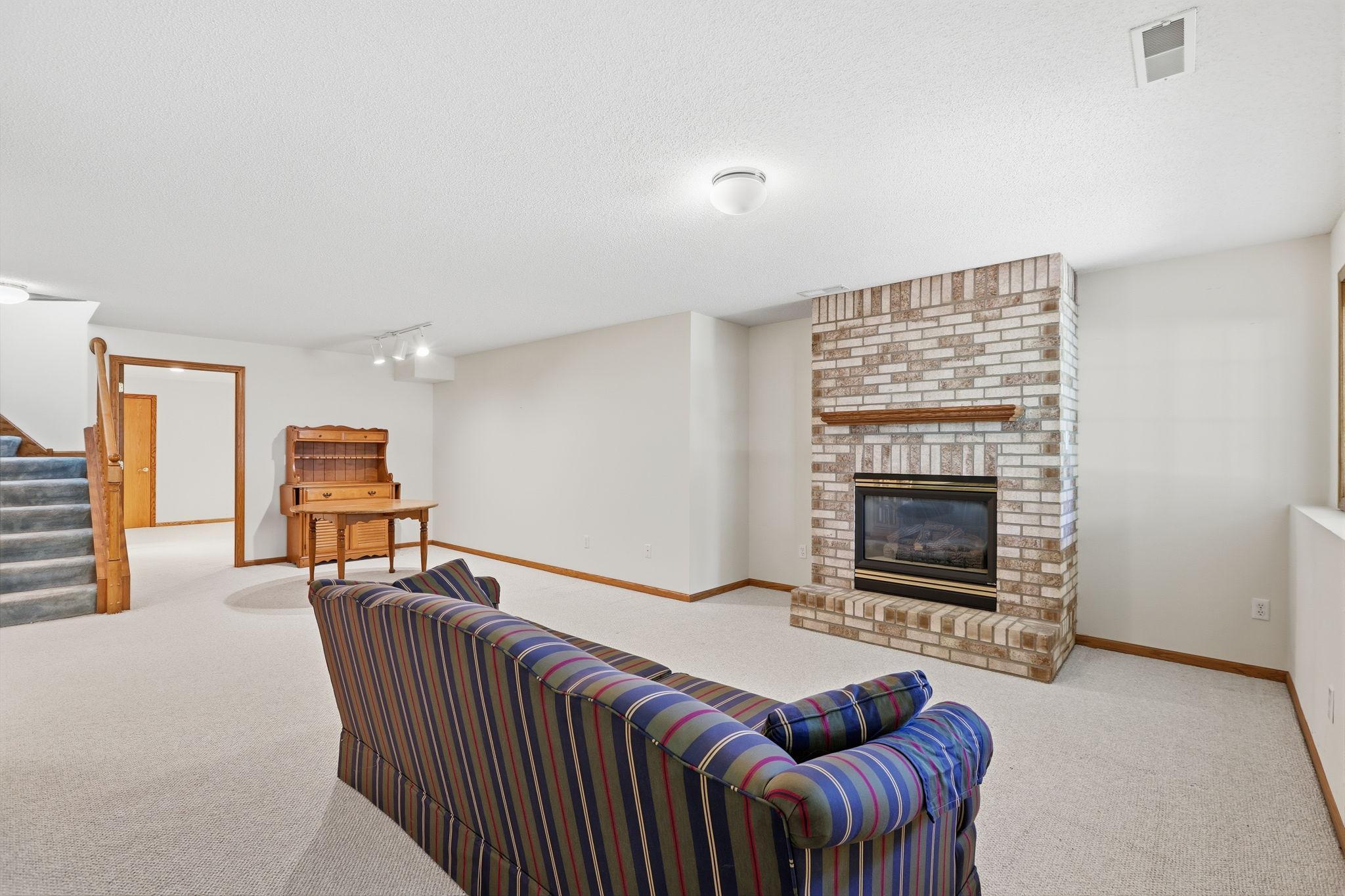 View of Residential at 5758 Willow Lane, Shoreview MN 55126, Shoreview (31 of 55) - Mike Wilen | Minnesota Team Real Estate