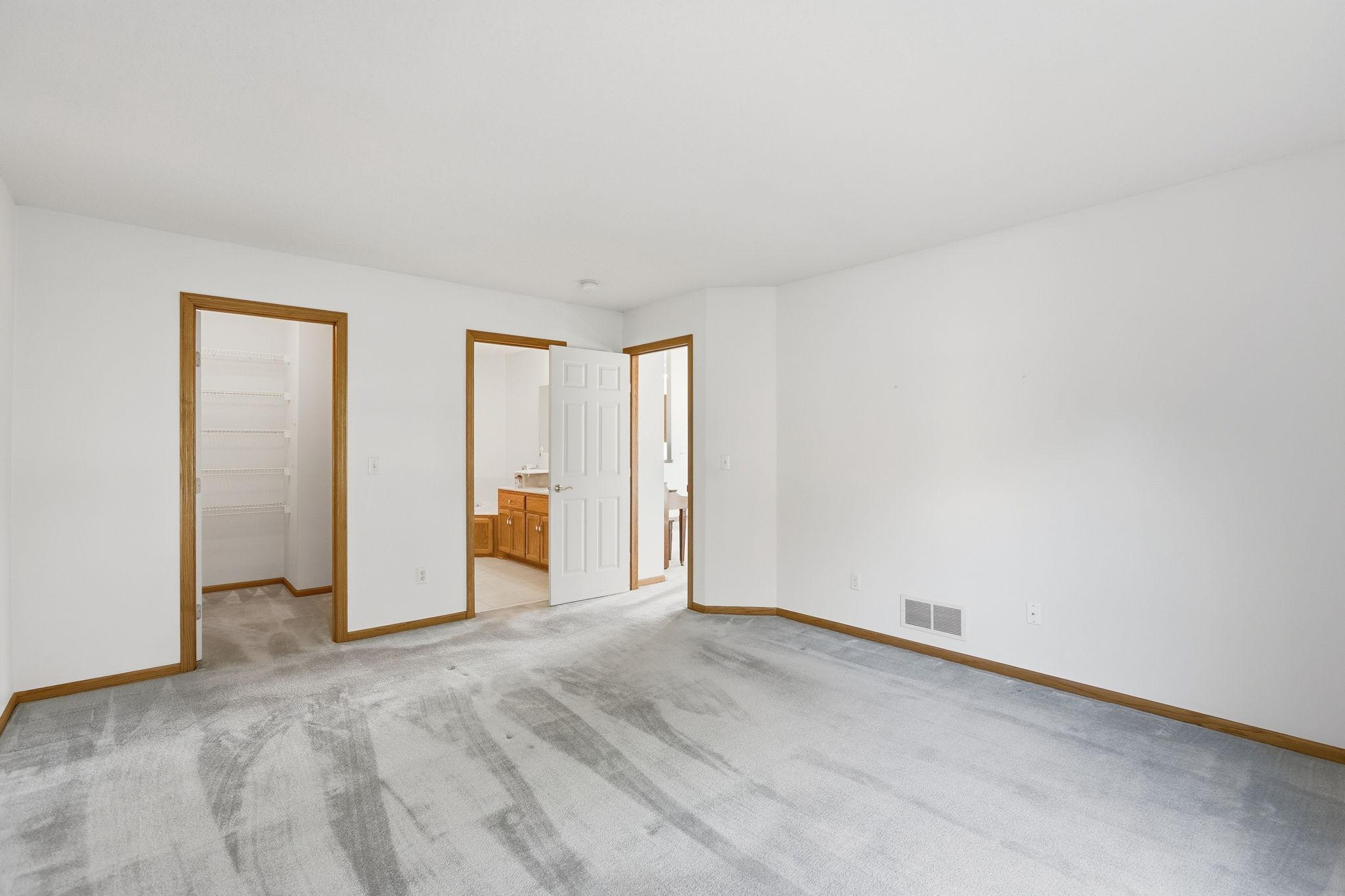 View of Residential at 5758 Willow Lane, Shoreview MN 55126, Shoreview (20 of 55) - Mike Wilen | Minnesota Team Real Estate