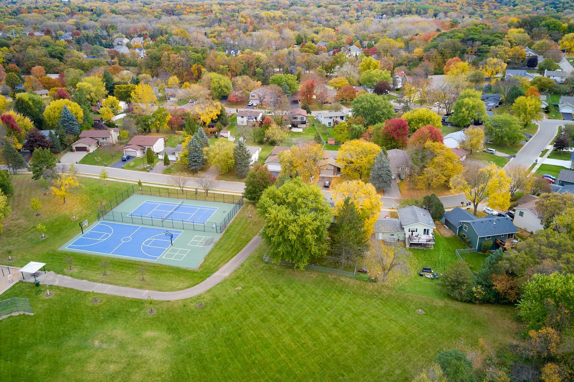 View of Residential at 6342 Whispering Oaks Drive, Eden Prairie MN 55346, Eden Prairie (42 of 47) - Mike Wilen | Minnesota Team Real Estate