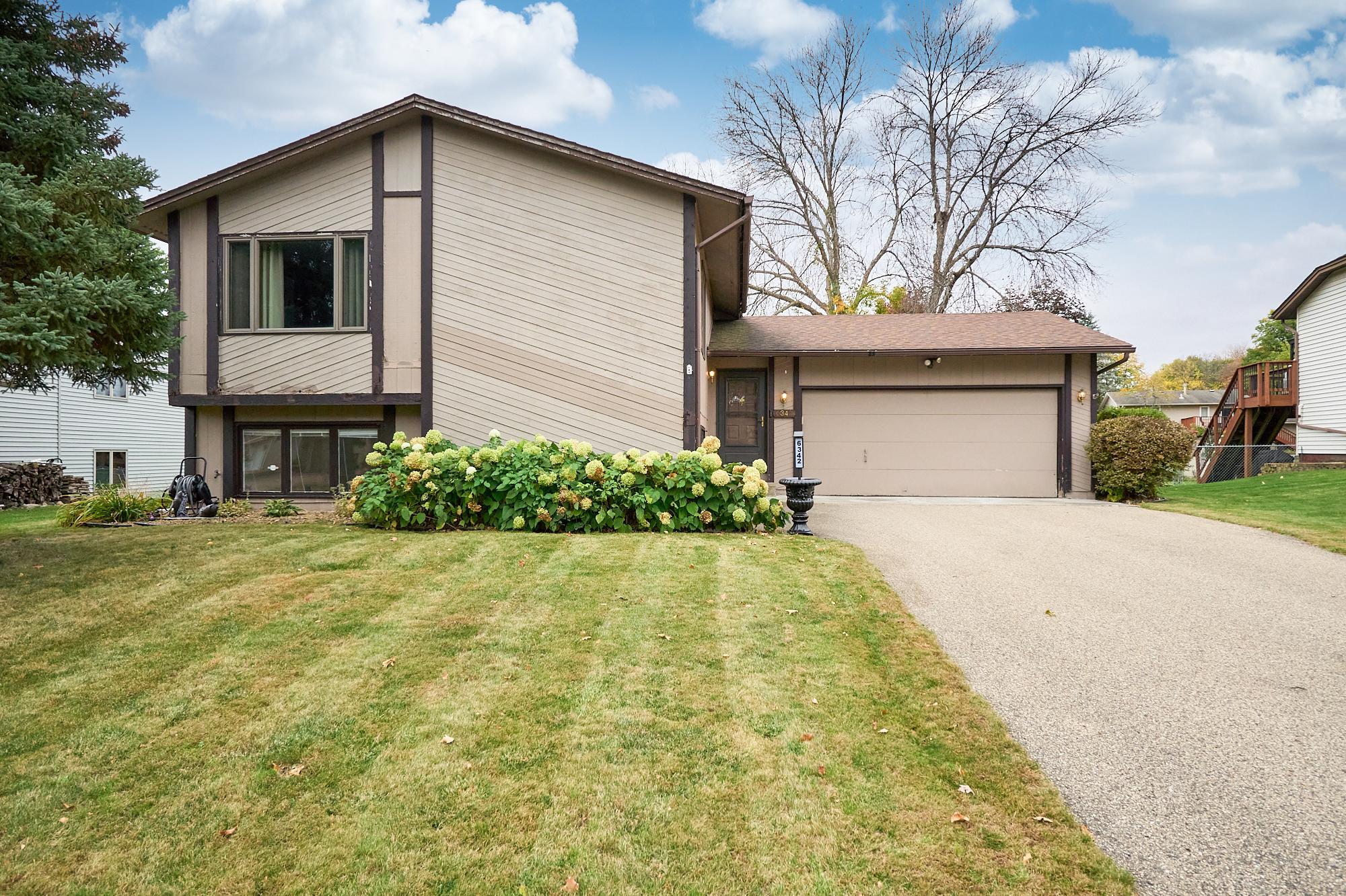View of Residential at 6342 Whispering Oaks Drive, Eden Prairie MN 55346, Eden Prairie (4 of 47) - Mike Wilen | Minnesota Team Real Estate