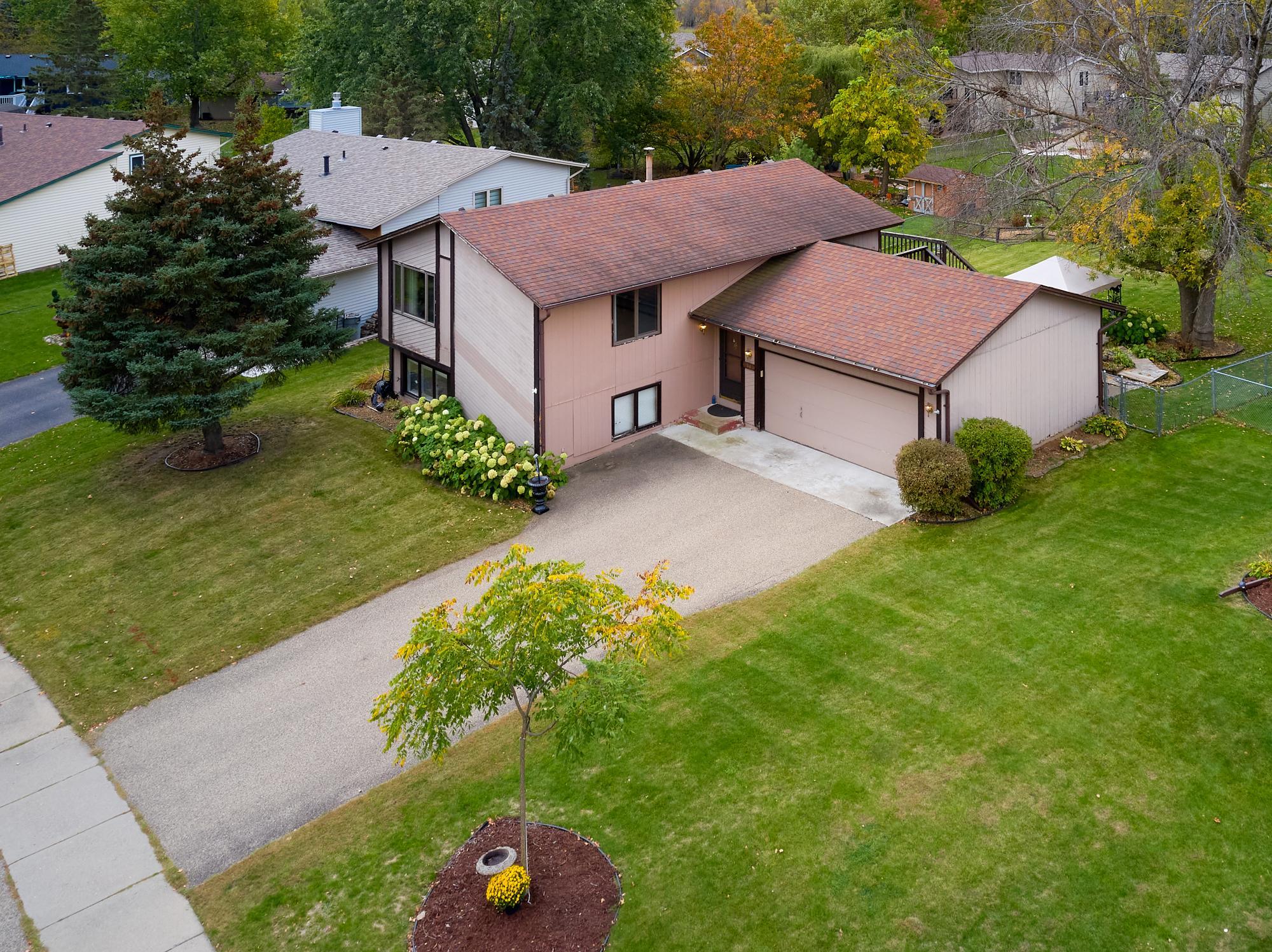 View of Single Family at 6342 Whispering Oaks Drive, Eden Prairie - Mike Wilen | Minnesota Team Real Estate