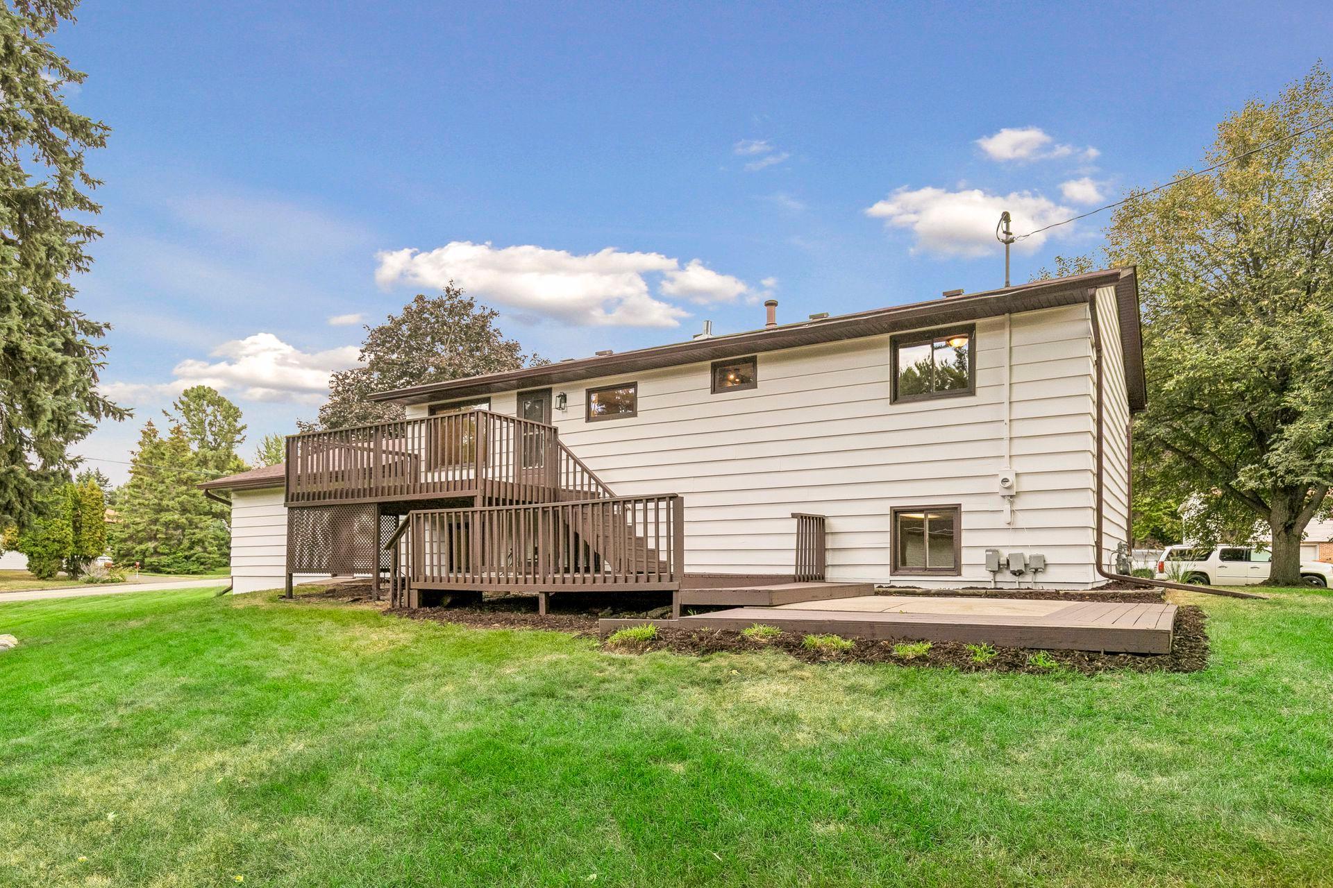 View of Residential at 963 Marnie Street, Maplewood MN 55119, Maplewood (46 of 53) - Mike Wilen | Minnesota Team Real Estate