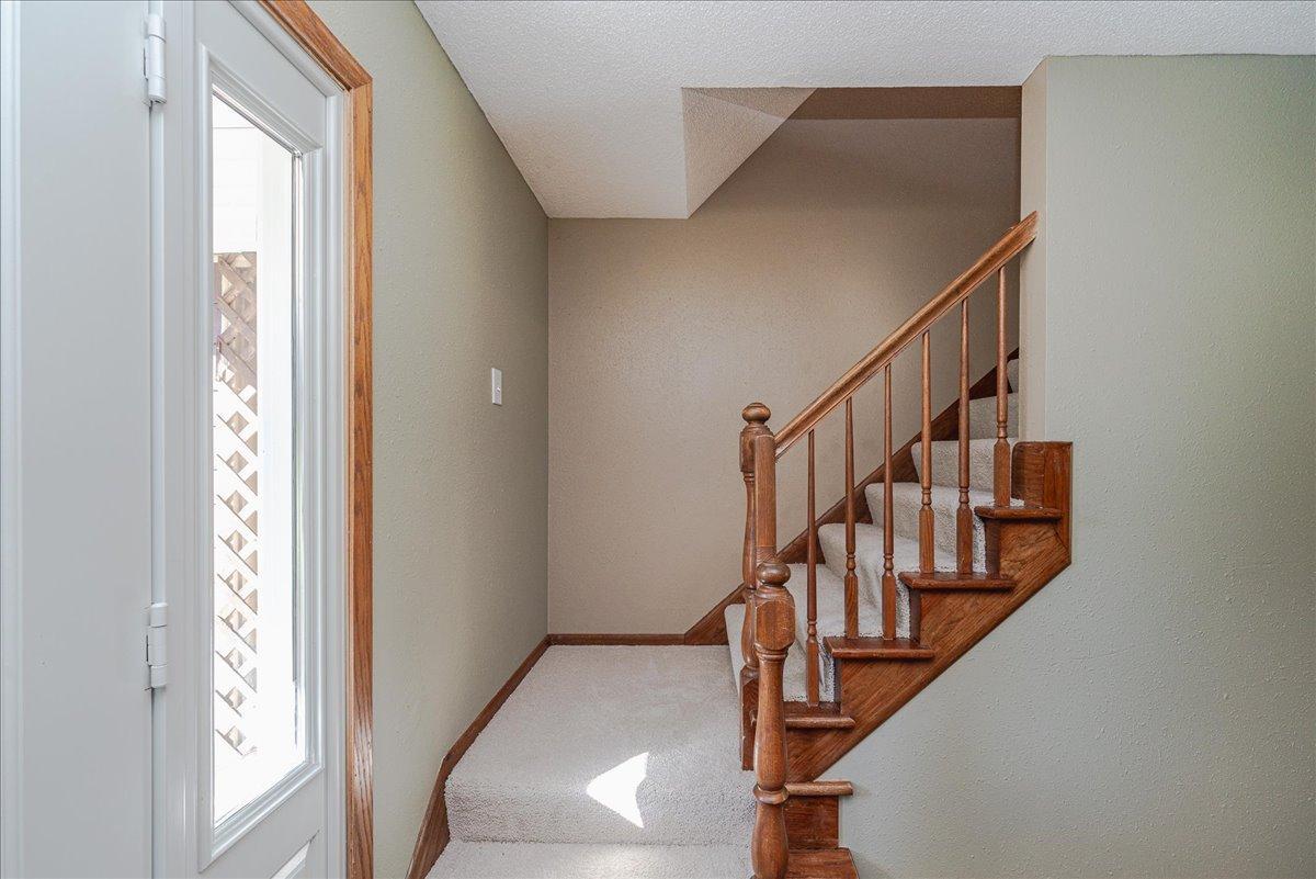 View of Residential at 1331 Willow Circle, Roseville MN 55113, Roseville (31 of 62) - Mike Wilen | Minnesota Team Real Estate