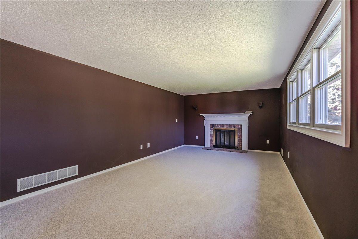 View of Residential at 1331 Willow Circle, Roseville MN 55113, Roseville (34 of 62) - Mike Wilen | Minnesota Team Real Estate