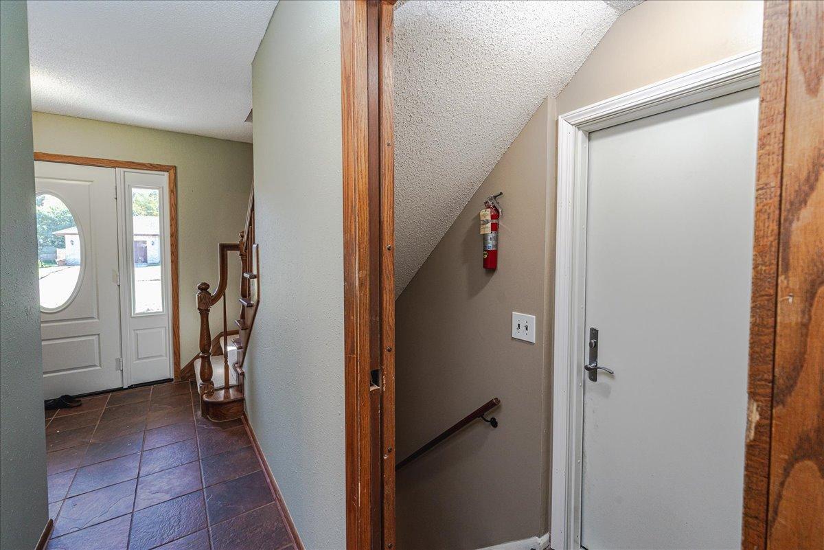 View of Residential at 1331 Willow Circle, Roseville MN 55113, Roseville (16 of 62) - Mike Wilen | Minnesota Team Real Estate