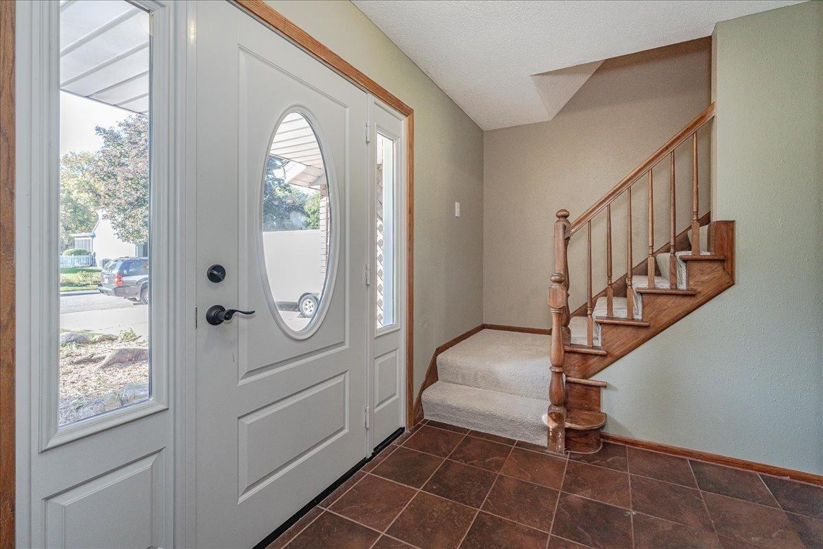 View of Residential at 1331 Willow Circle, Roseville MN 55113, Roseville (7 of 62) - Mike Wilen | Minnesota Team Real Estate