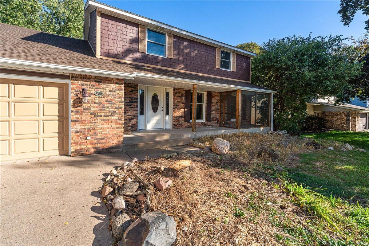 View of Residential at 1331 Willow Circle, Roseville MN 55113, Roseville (3 of 62) - Mike Wilen | Minnesota Team Real Estate