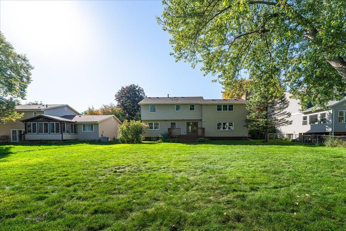 View of Residential at 1331 Willow Circle, Roseville MN 55113, Roseville (59 of 62) - Mike Wilen | Minnesota Team Real Estate