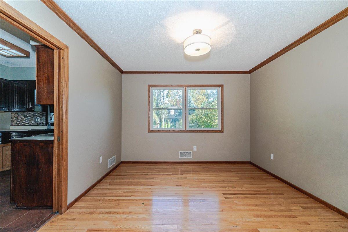 View of Residential at 1331 Willow Circle, Roseville MN 55113, Roseville (12 of 62) - Mike Wilen | Minnesota Team Real Estate