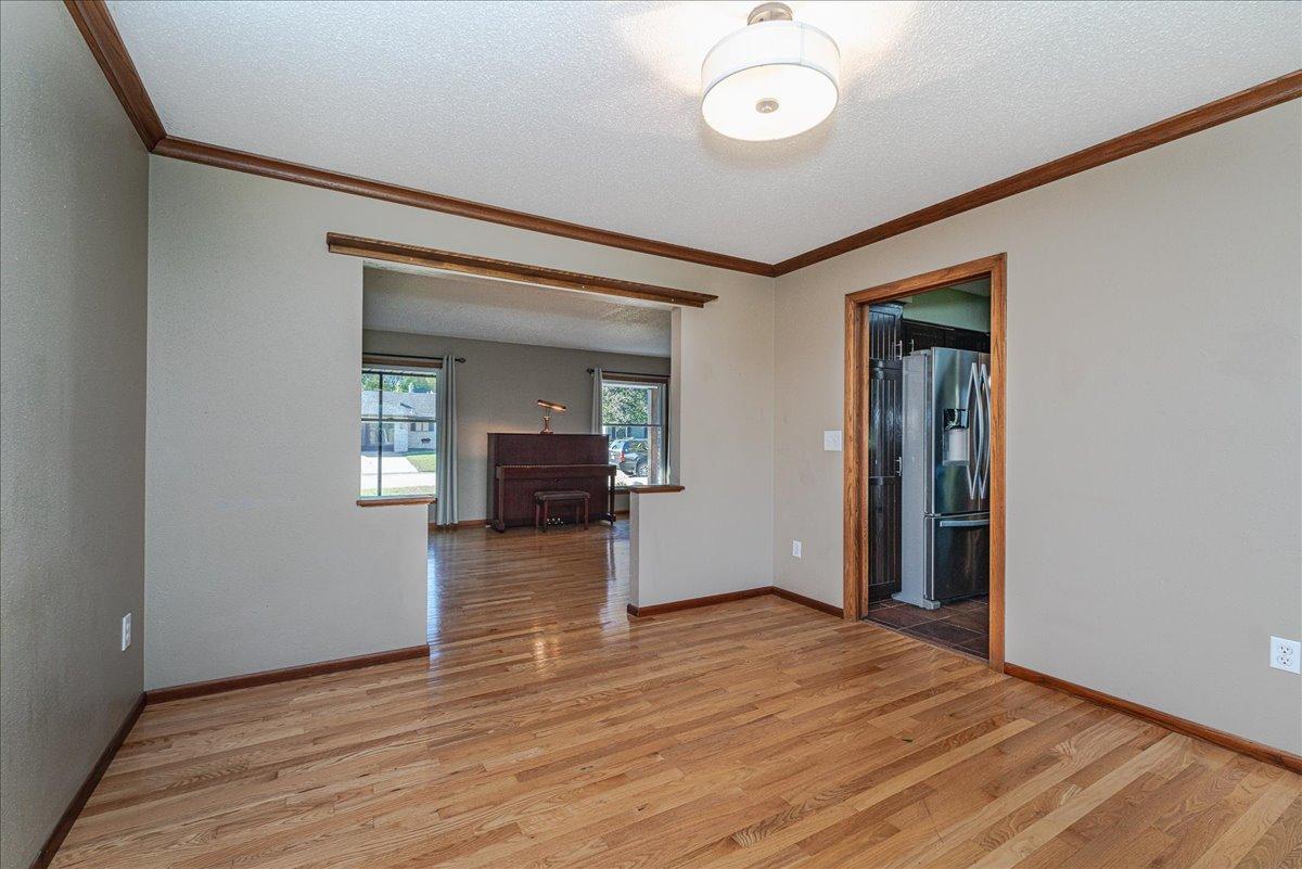 View of Residential at 1331 Willow Circle, Roseville MN 55113, Roseville (14 of 62) - Mike Wilen | Minnesota Team Real Estate