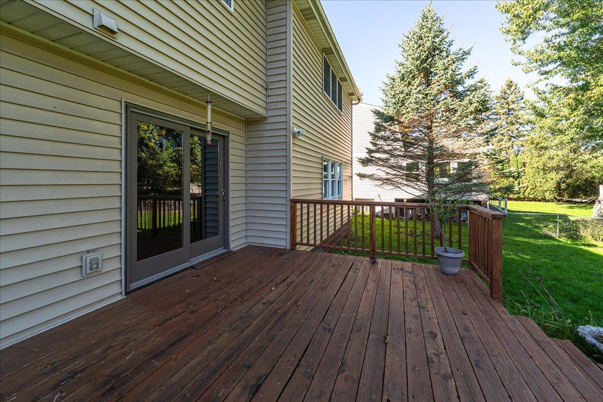 View of Residential at 1331 Willow Circle, Roseville MN 55113, Roseville (30 of 62) - Mike Wilen | Minnesota Team Real Estate