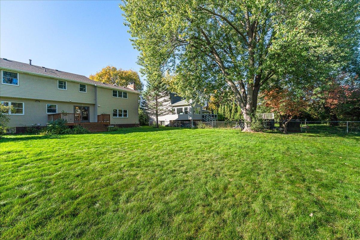View of Residential at 1331 Willow Circle, Roseville MN 55113, Roseville (61 of 62) - Mike Wilen | Minnesota Team Real Estate