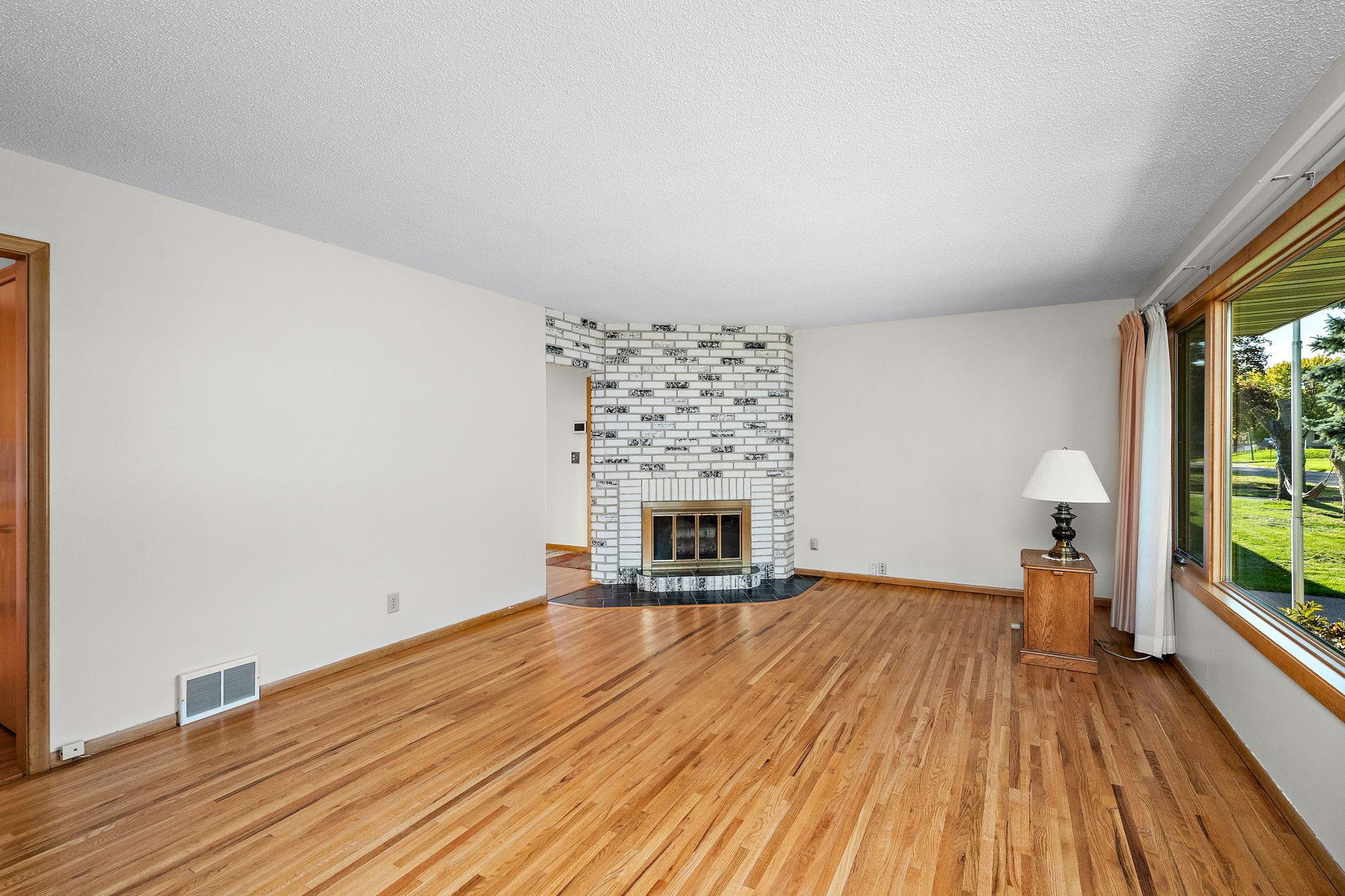 View of Residential at 6056 Sumter Avenue, New Hope MN 55428, New Hope (3 of 29) - Mike Wilen | Minnesota Team Real Estate