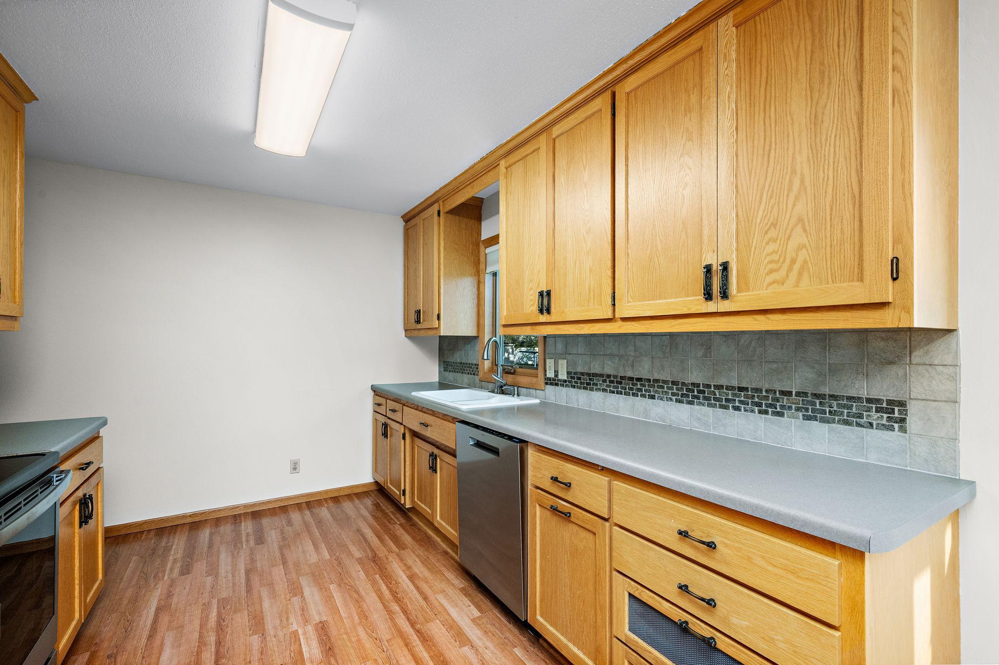 View of Residential at 6056 Sumter Avenue, New Hope MN 55428, New Hope (7 of 29) - Mike Wilen | Minnesota Team Real Estate