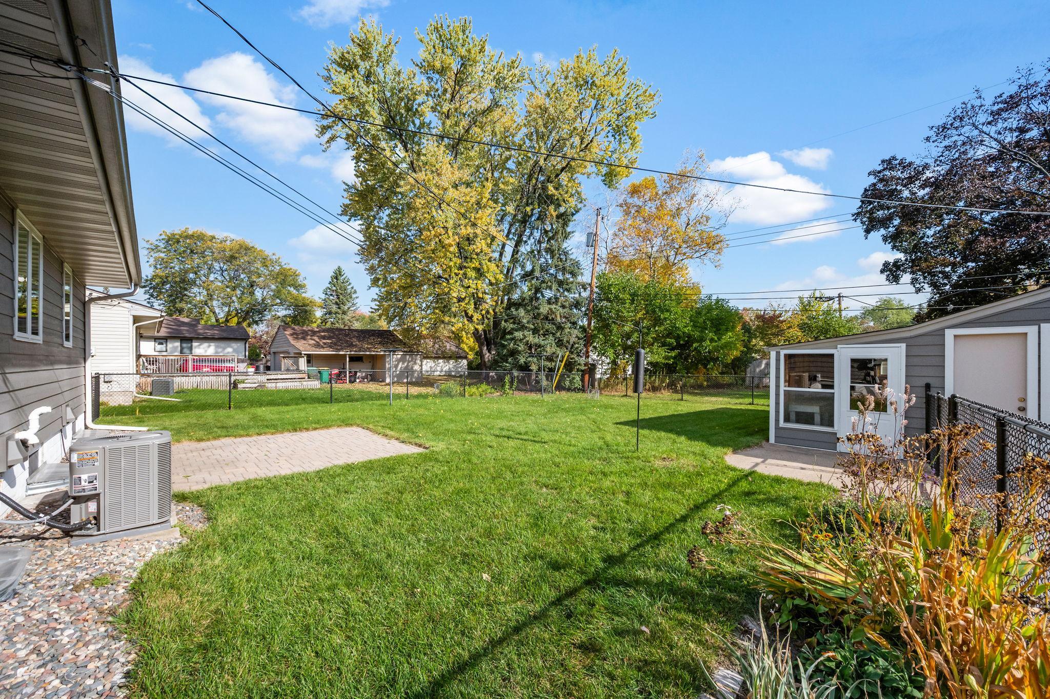 View of Residential at 6056 Sumter Avenue, New Hope MN 55428, New Hope (26 of 29) - Mike Wilen | Minnesota Team Real Estate