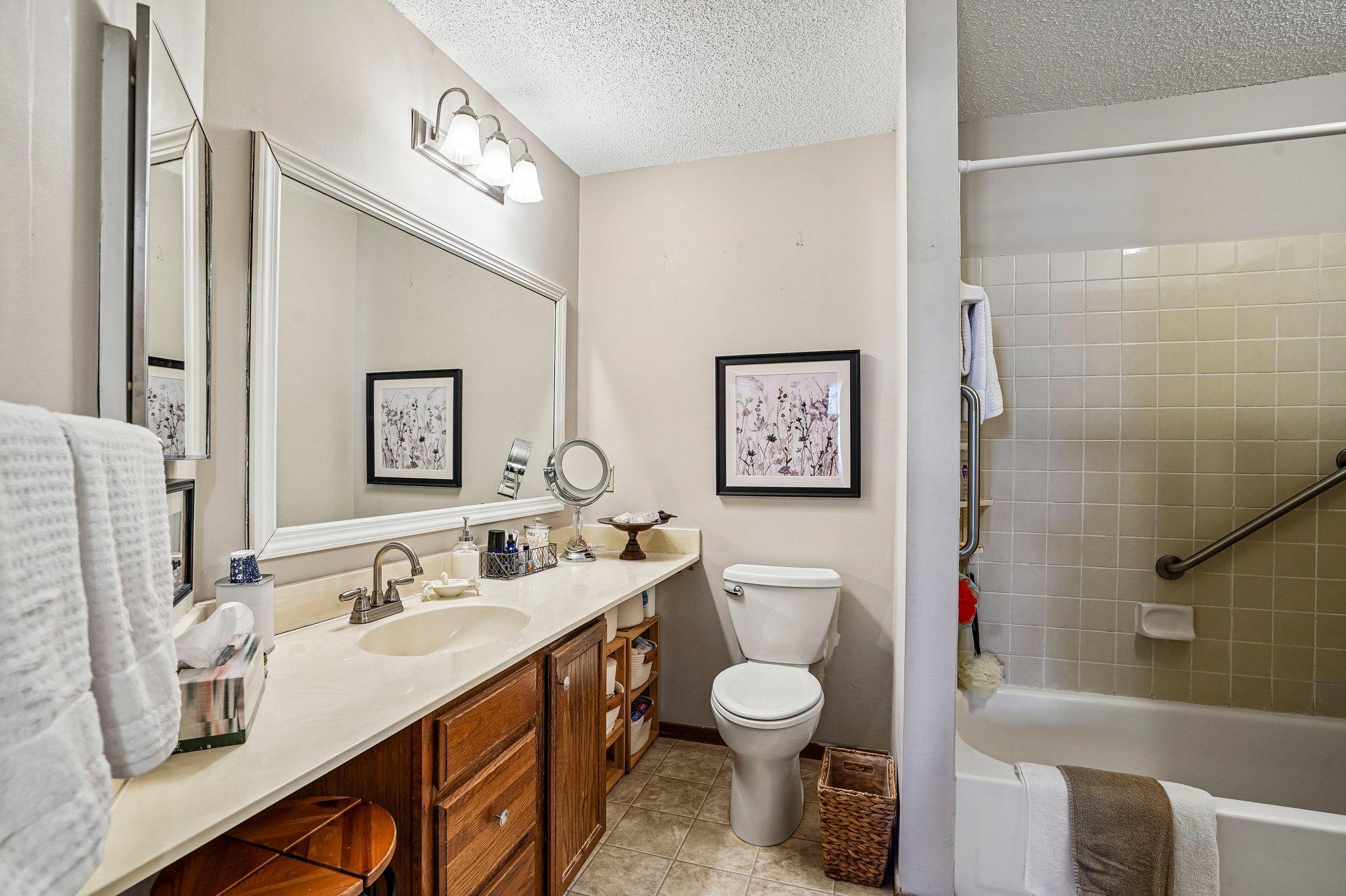 View of Residential at 7529 110th Street, Bloomington MN 55438, Bloomington (23 of 31) - Mike Wilen | Minnesota Team Real Estate