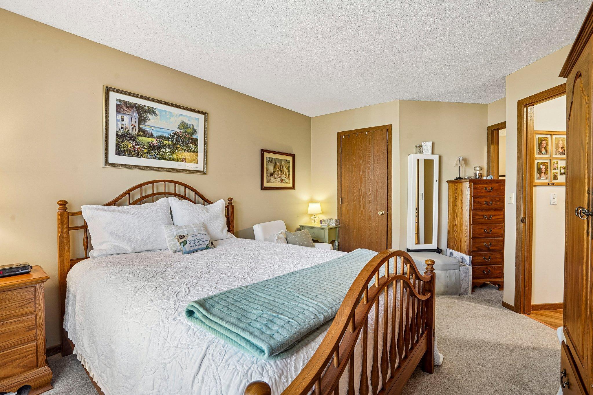View of Residential at 7529 110th Street, Bloomington MN 55438, Bloomington (22 of 31) - Mike Wilen | Minnesota Team Real Estate