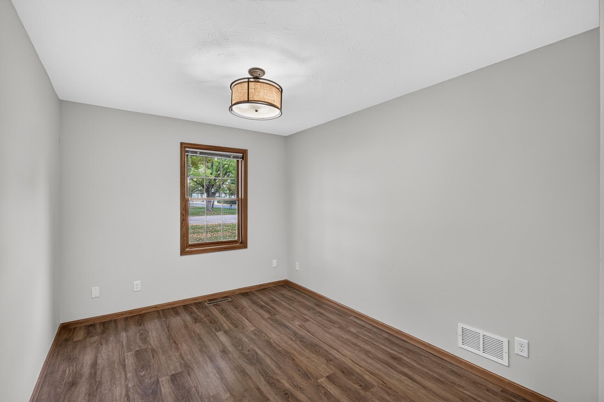 View of Residential at 7780 Glenda Court, Apple Valley MN 55124, Apple Valley (28 of 30) - Mike Wilen | Minnesota Team Real Estate