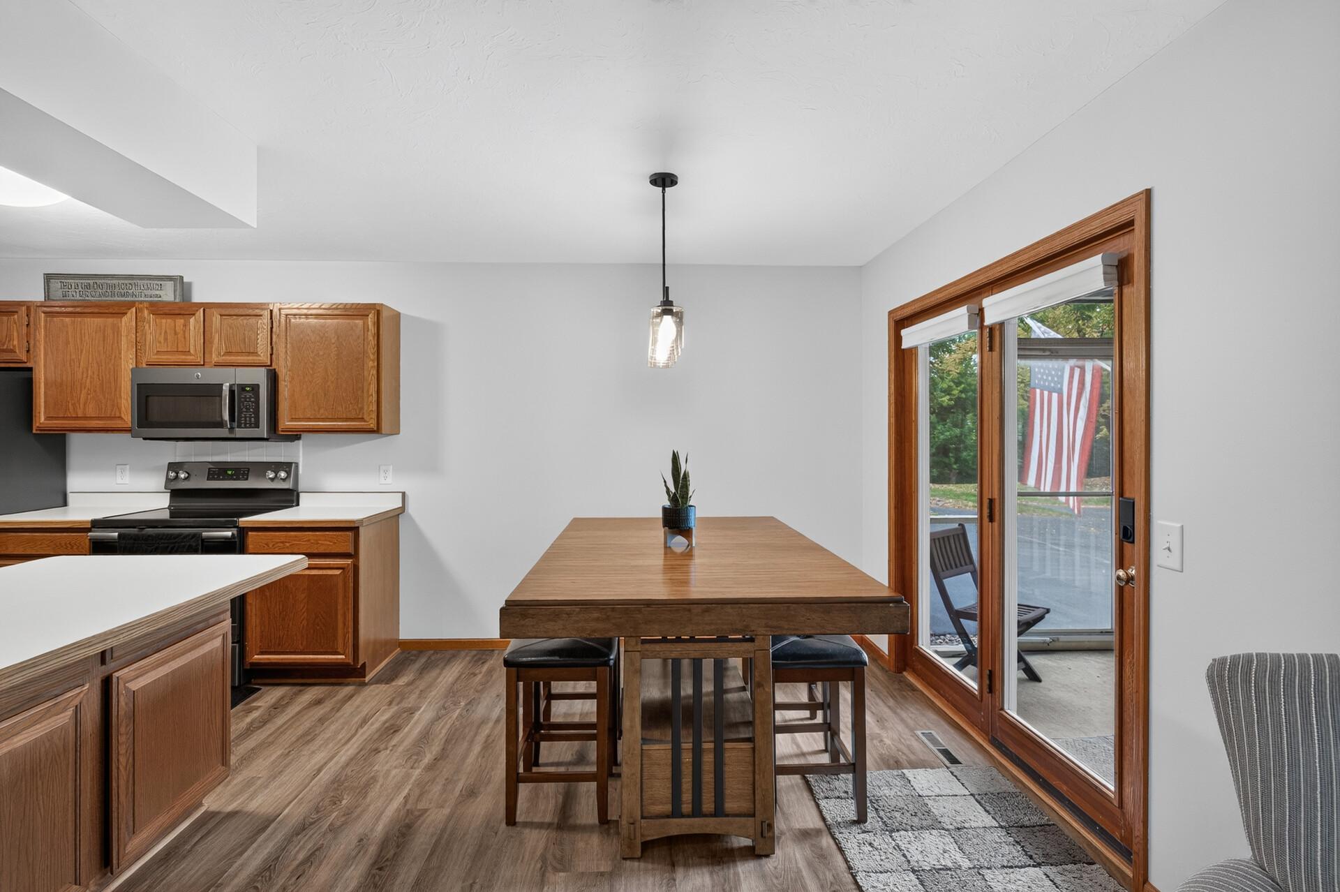 View of Residential at 7780 Glenda Court, Apple Valley MN 55124, Apple Valley (12 of 30) - Mike Wilen | Minnesota Team Real Estate