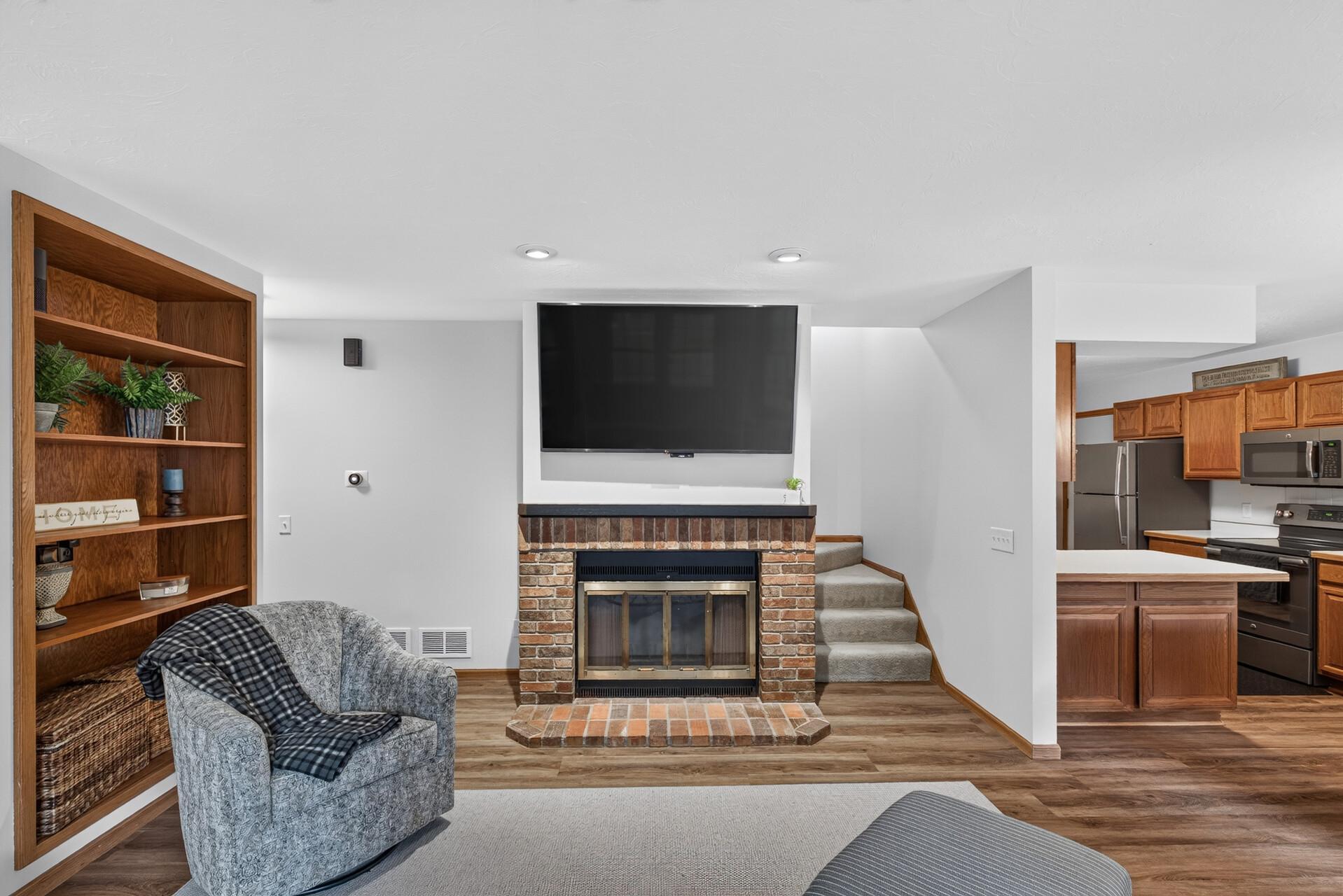 View of Residential at 7780 Glenda Court, Apple Valley MN 55124, Apple Valley (10 of 30) - Mike Wilen | Minnesota Team Real Estate
