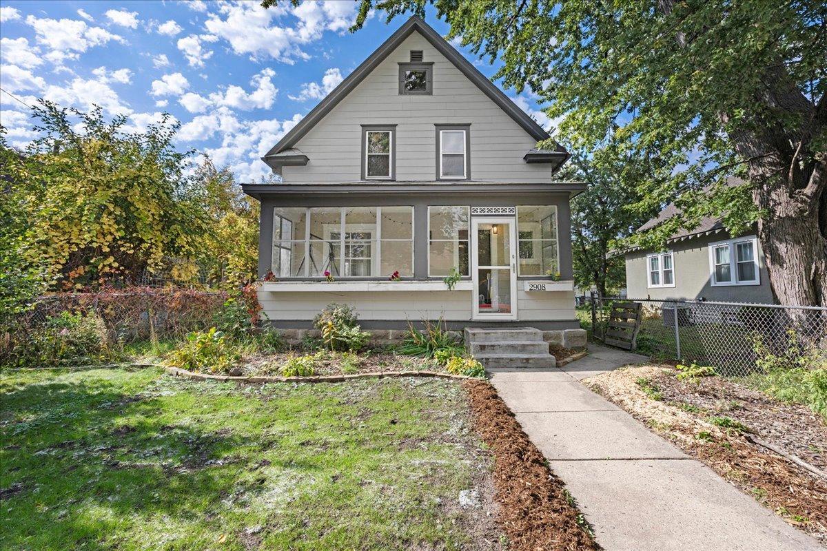View of Single Family at 2908 32nd Avenue, Minneapolis - Mike Wilen | Minnesota Team Real Estate
