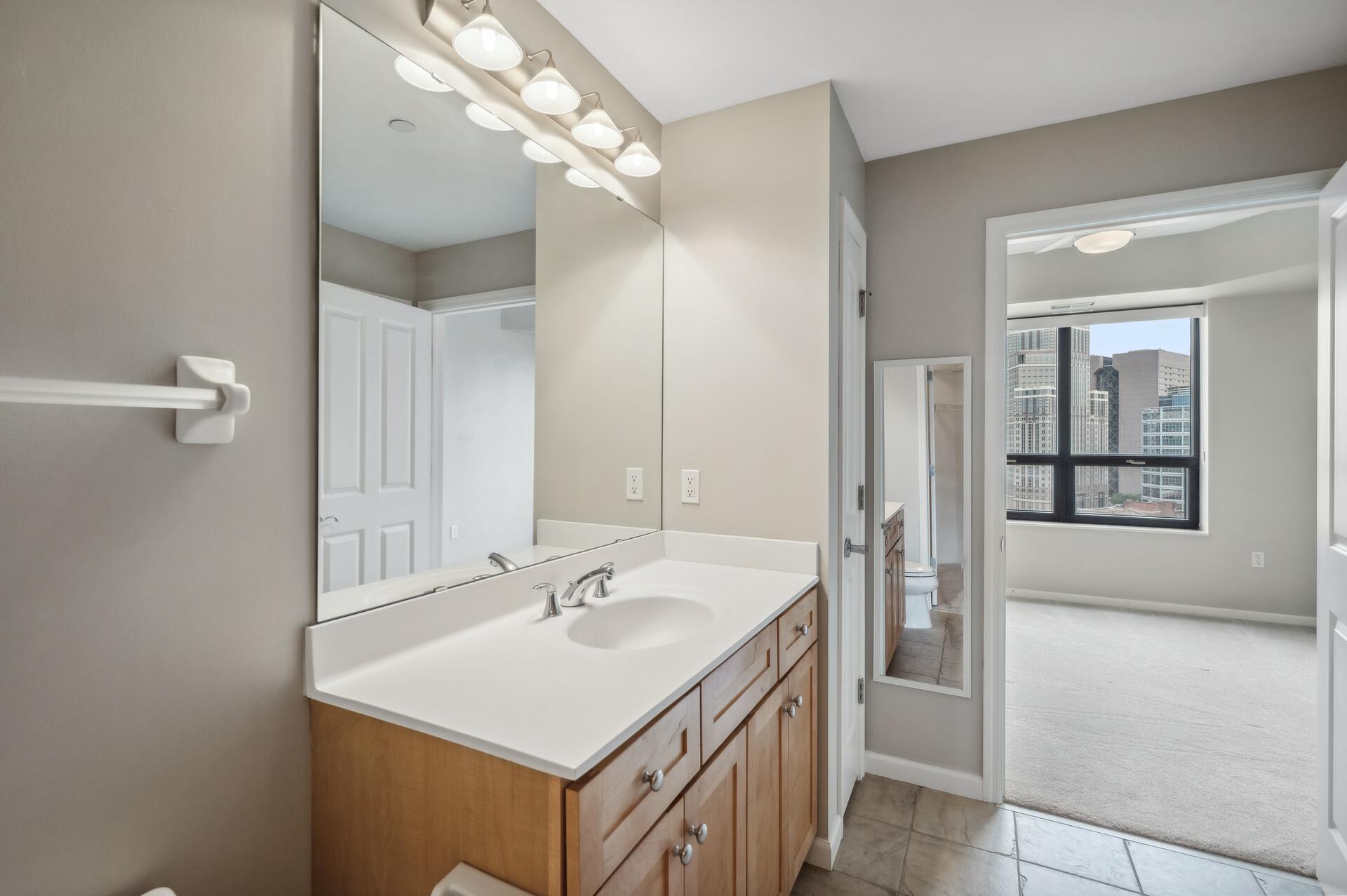 View of Residential at 500 Grant Street #1609, Minneapolis MN 55404, Minneapolis (29 of 49) - Mike Wilen | Minnesota Team Real Estate