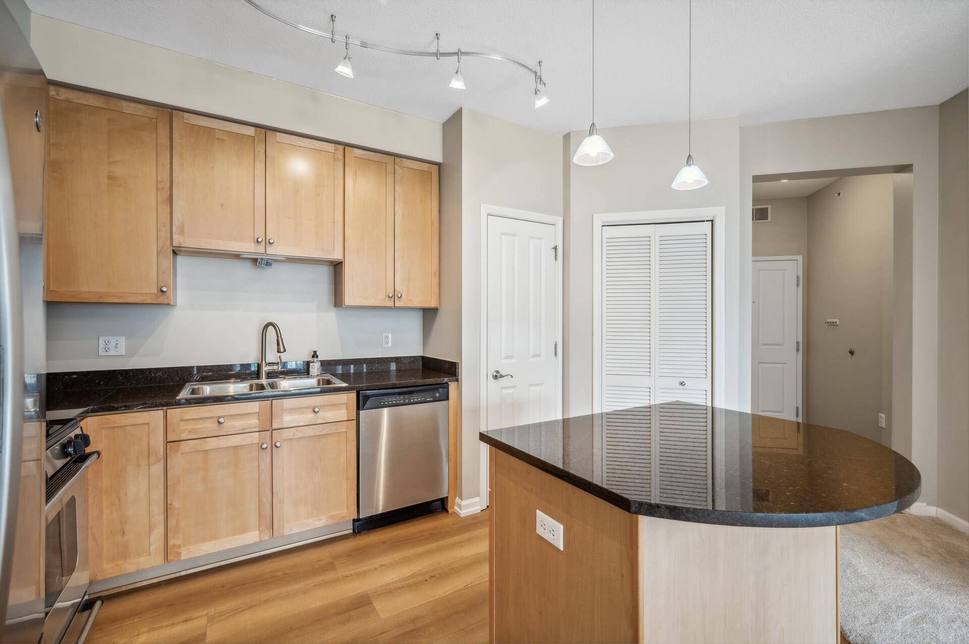 View of Residential at 500 Grant Street #1609, Minneapolis MN 55404, Minneapolis (19 of 49) - Mike Wilen | Minnesota Team Real Estate