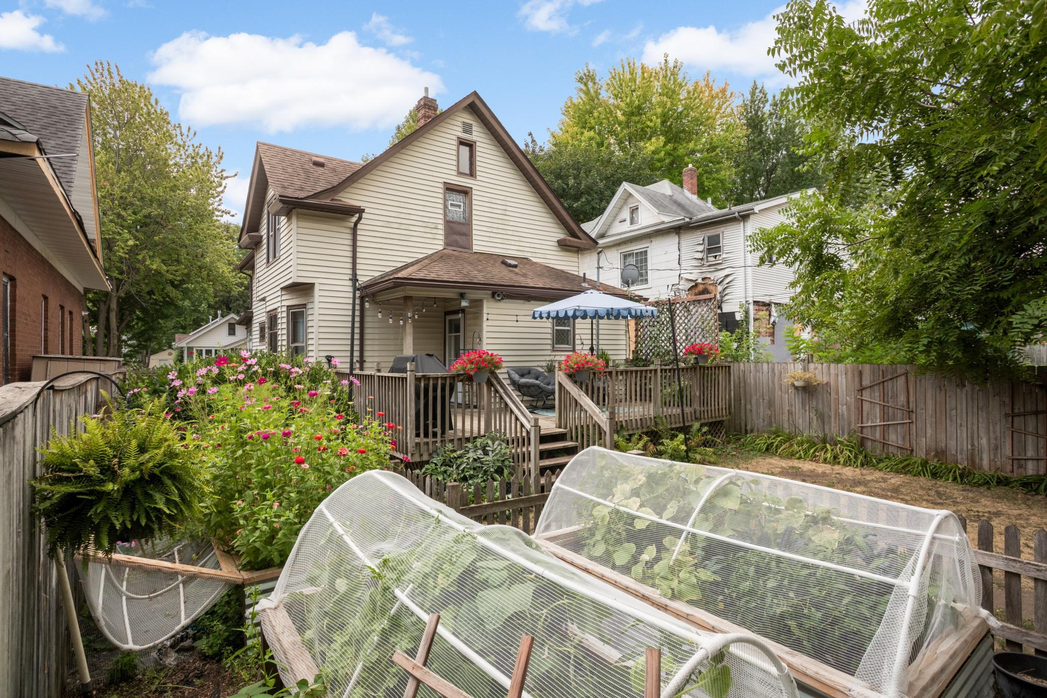 View of Residential at 823 Armstrong Avenue, Saint Paul MN 55102, Saint Paul (30 of 39) - Mike Wilen | Minnesota Team Real Estate