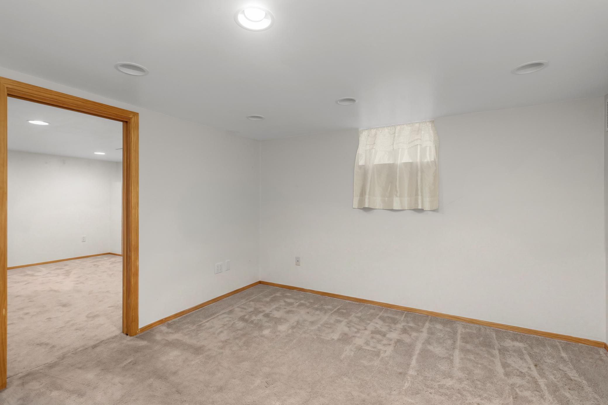 View of Residential at 823 Armstrong Avenue, Saint Paul MN 55102, Saint Paul (21 of 39) - Mike Wilen | Minnesota Team Real Estate