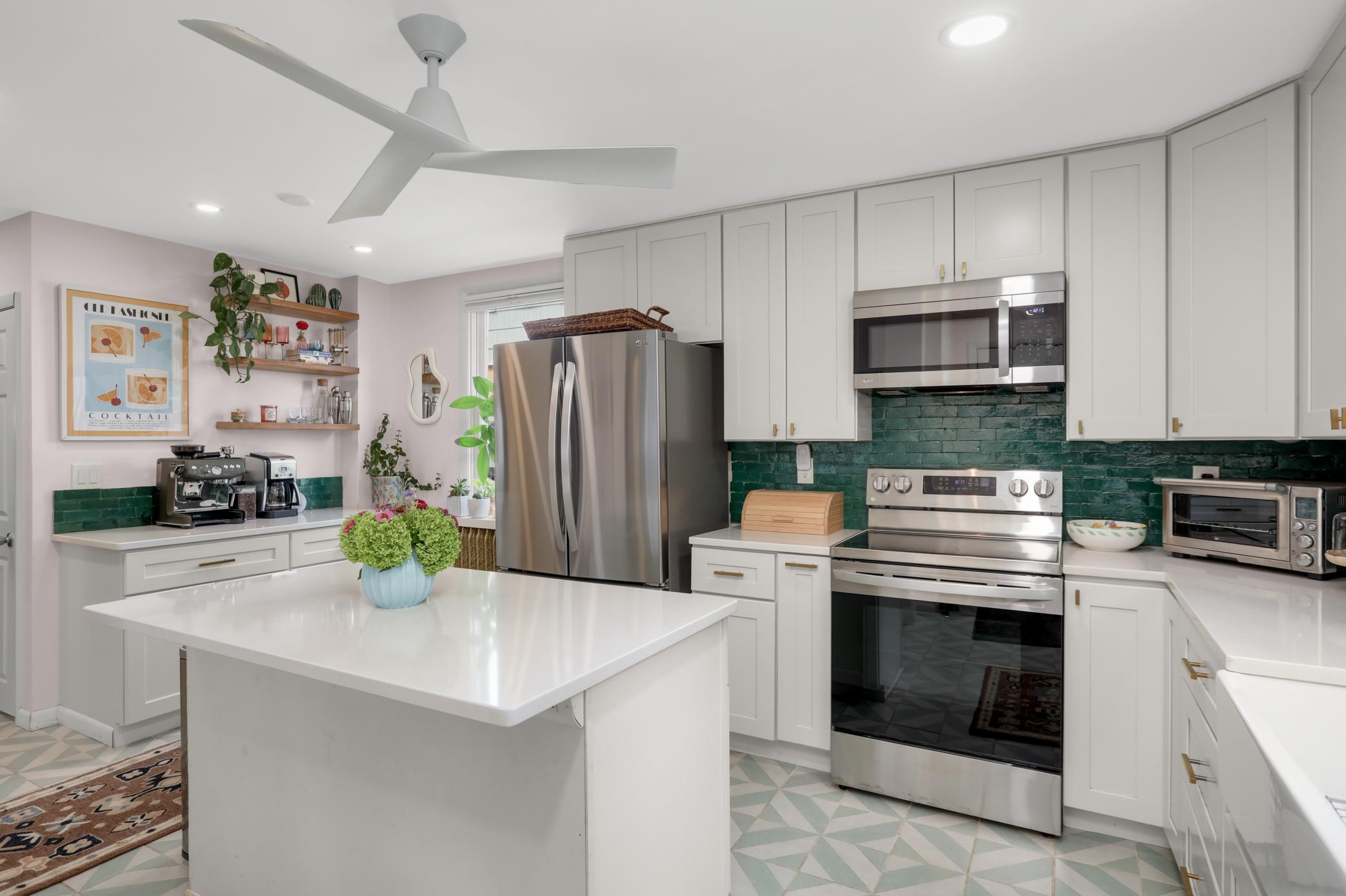 View of Single Family at 823 Armstrong Avenue, Saint Paul - Mike Wilen | Minnesota Team Real Estate