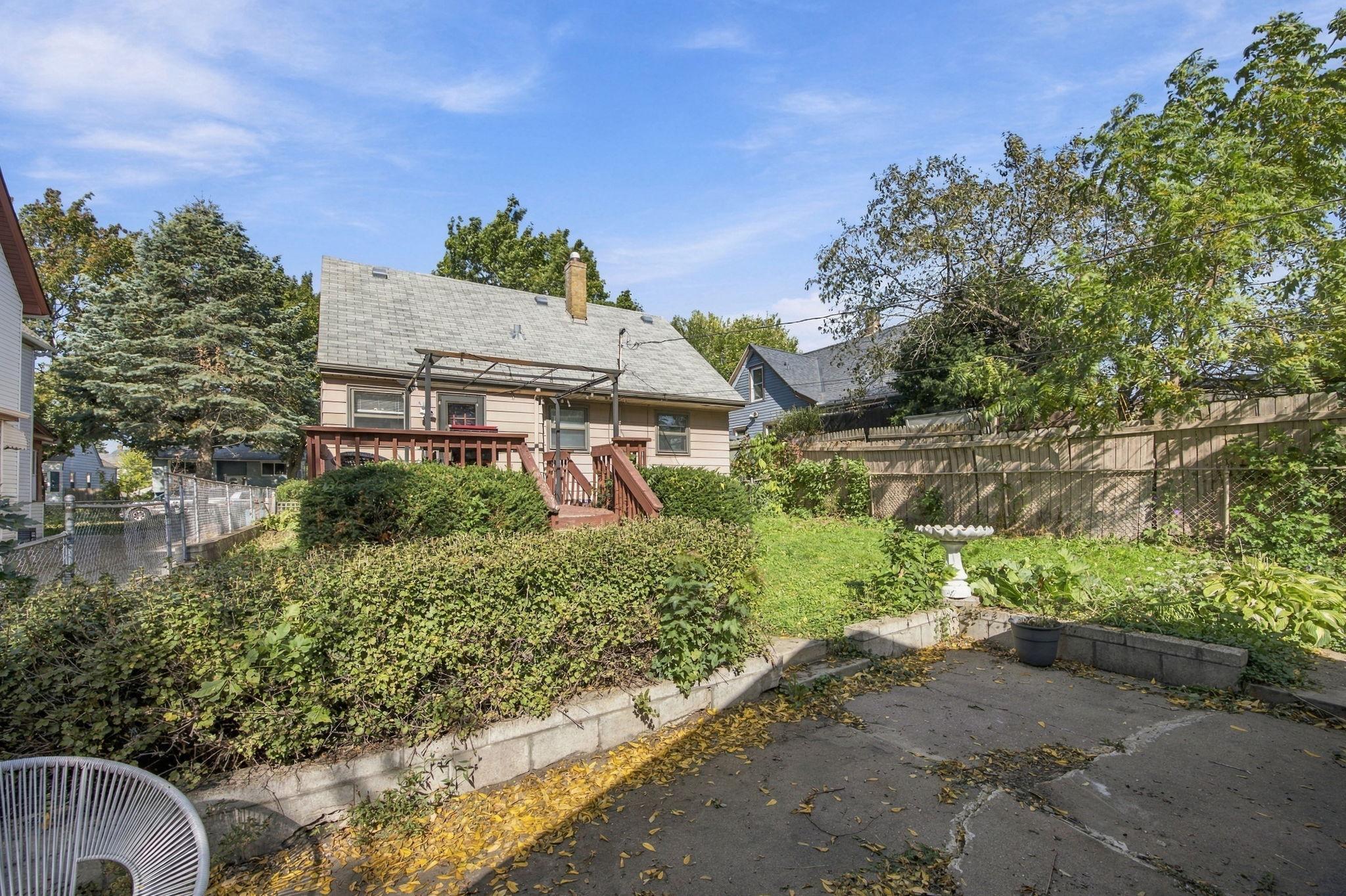 View of Residential at 920 Magnolia Avenue, Saint Paul MN 55106, Saint Paul (23 of 28) - Mike Wilen | Minnesota Team Real Estate