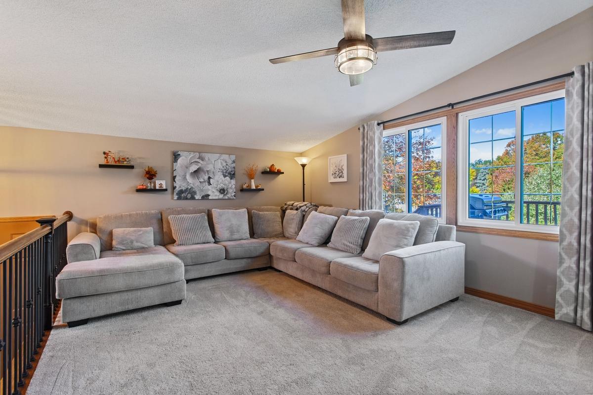 View of Residential at 670 Conestoga Trail, Chanhassen MN 55317, Chanhassen (14 of 31) - Mike Wilen | Minnesota Team Real Estate