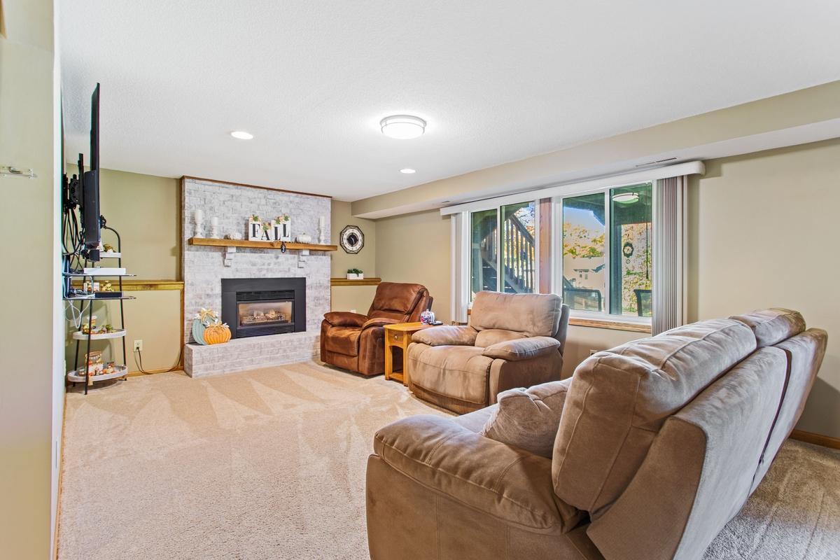 View of Residential at 670 Conestoga Trail, Chanhassen MN 55317, Chanhassen (22 of 31) - Mike Wilen | Minnesota Team Real Estate