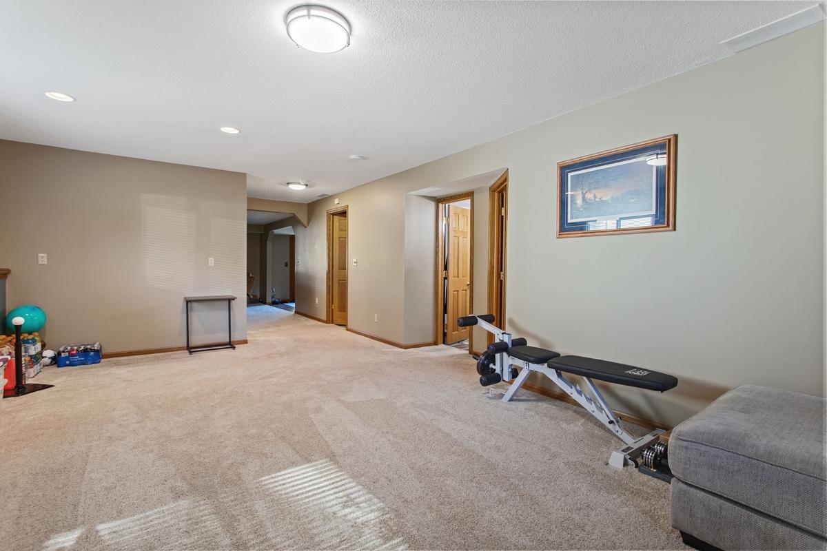 View of Residential at 670 Conestoga Trail, Chanhassen MN 55317, Chanhassen (28 of 31) - Mike Wilen | Minnesota Team Real Estate