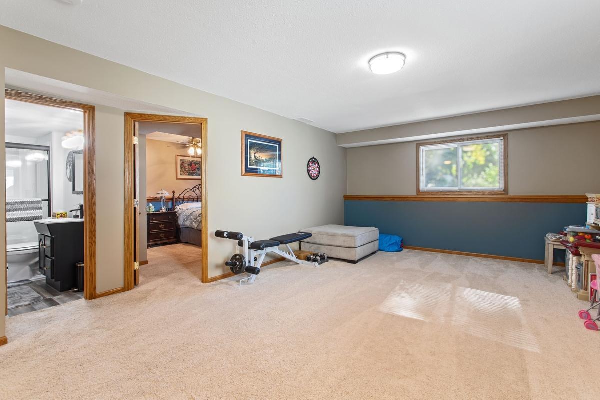 View of Residential at 670 Conestoga Trail, Chanhassen MN 55317, Chanhassen (27 of 31) - Mike Wilen | Minnesota Team Real Estate