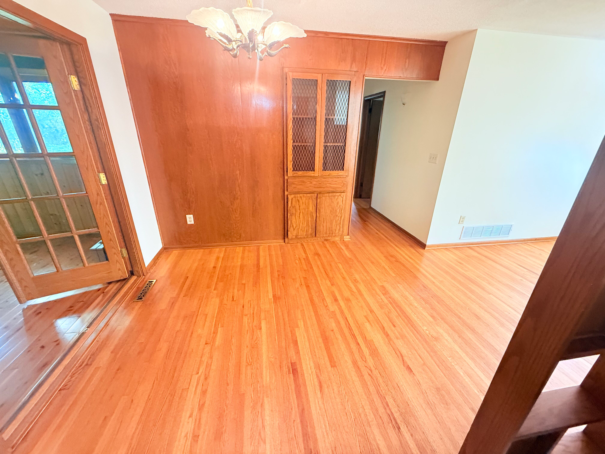 View of Residential at 3890 Hill Avenue, White Bear Lake MN 55110, White Bear Lake (7 of 30) - Mike Wilen | Minnesota Team Real Estate