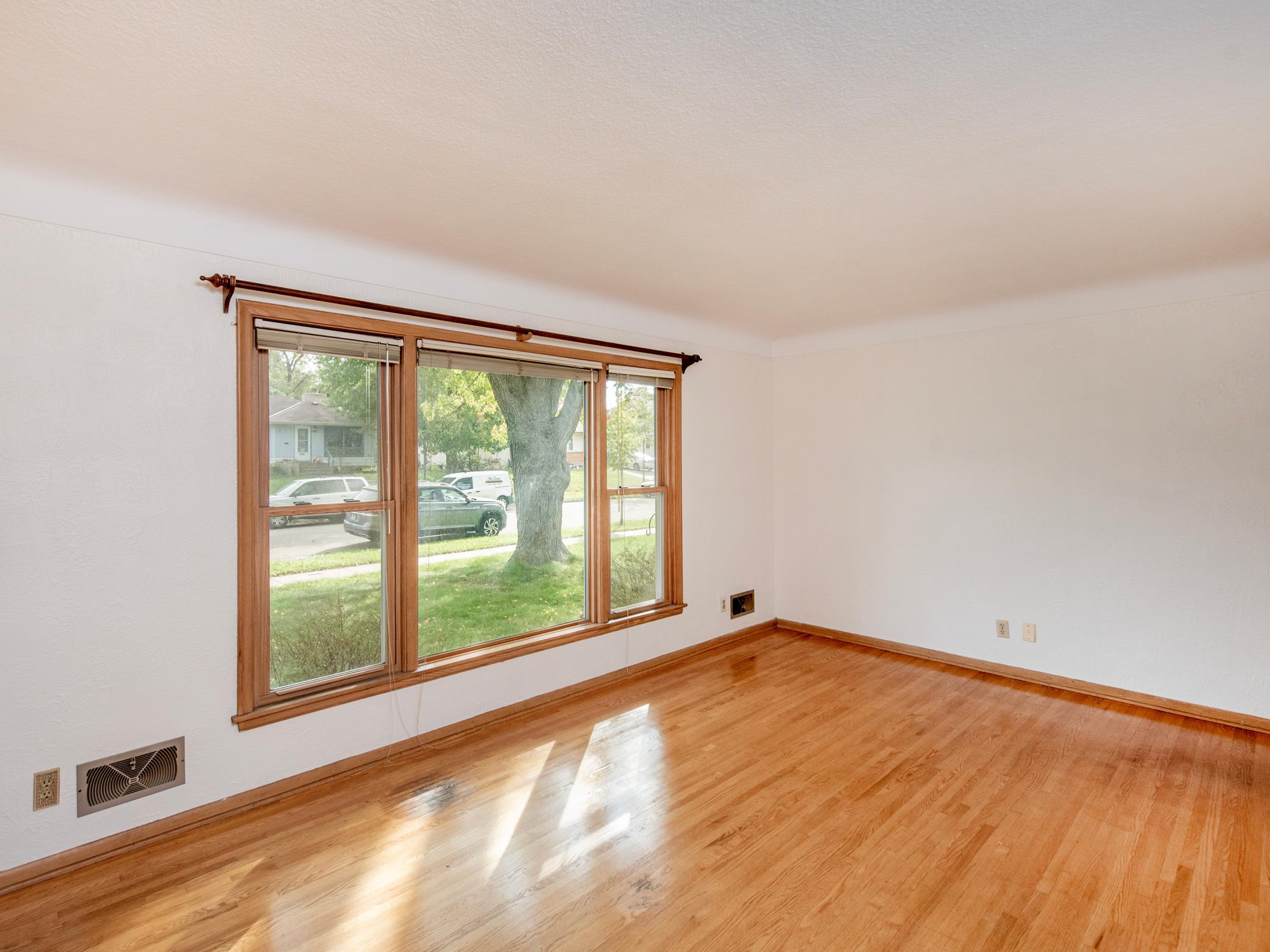 View of Residential at 1595 Chamber Street, Saint Paul MN 55106, Saint Paul (7 of 44) - Mike Wilen | Minnesota Team Real Estate